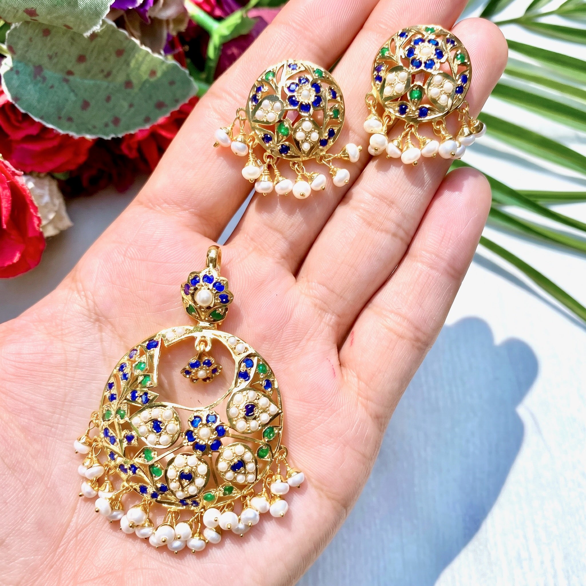 gold plated pendant set under 10000