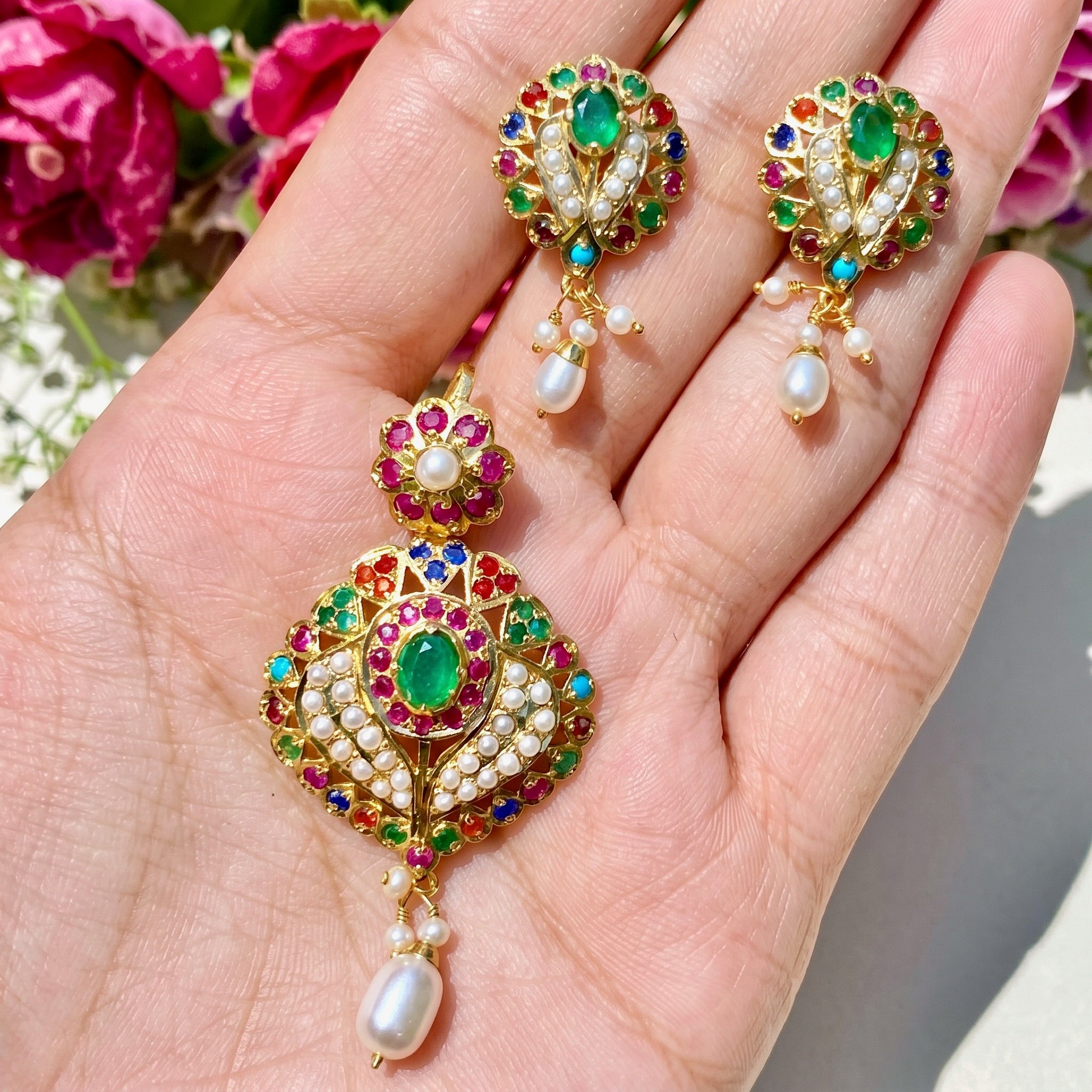 Gold Plated Navrattan Jadau Pendant Set in Silver PS 056