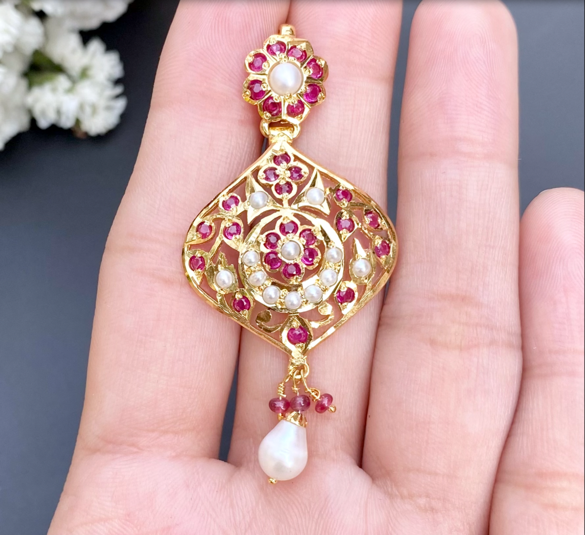 pendant set for gifting