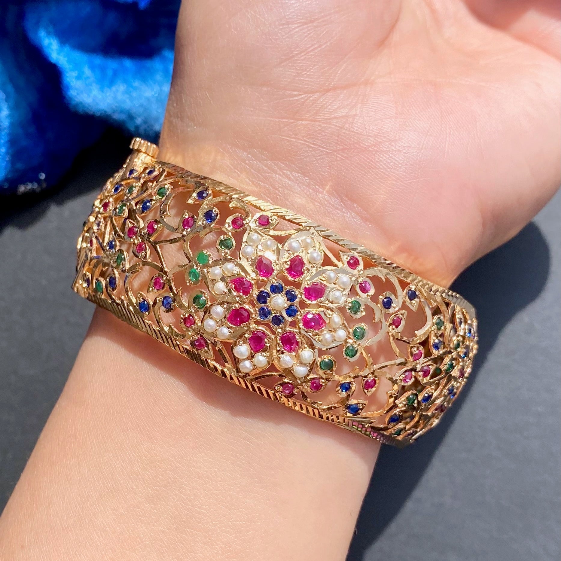 Antique Design Jadau Bangle | Gold Plated on Silver