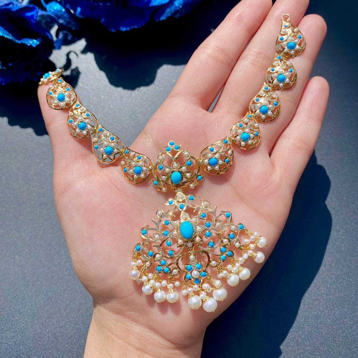 Feroza Necklace Set in 22K Gold GNS 059 - Main Image