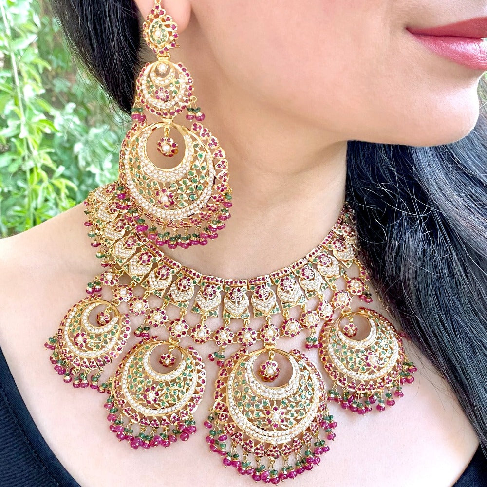Rajasthani Bridal Necklace Matched with Oversized Chandbalis