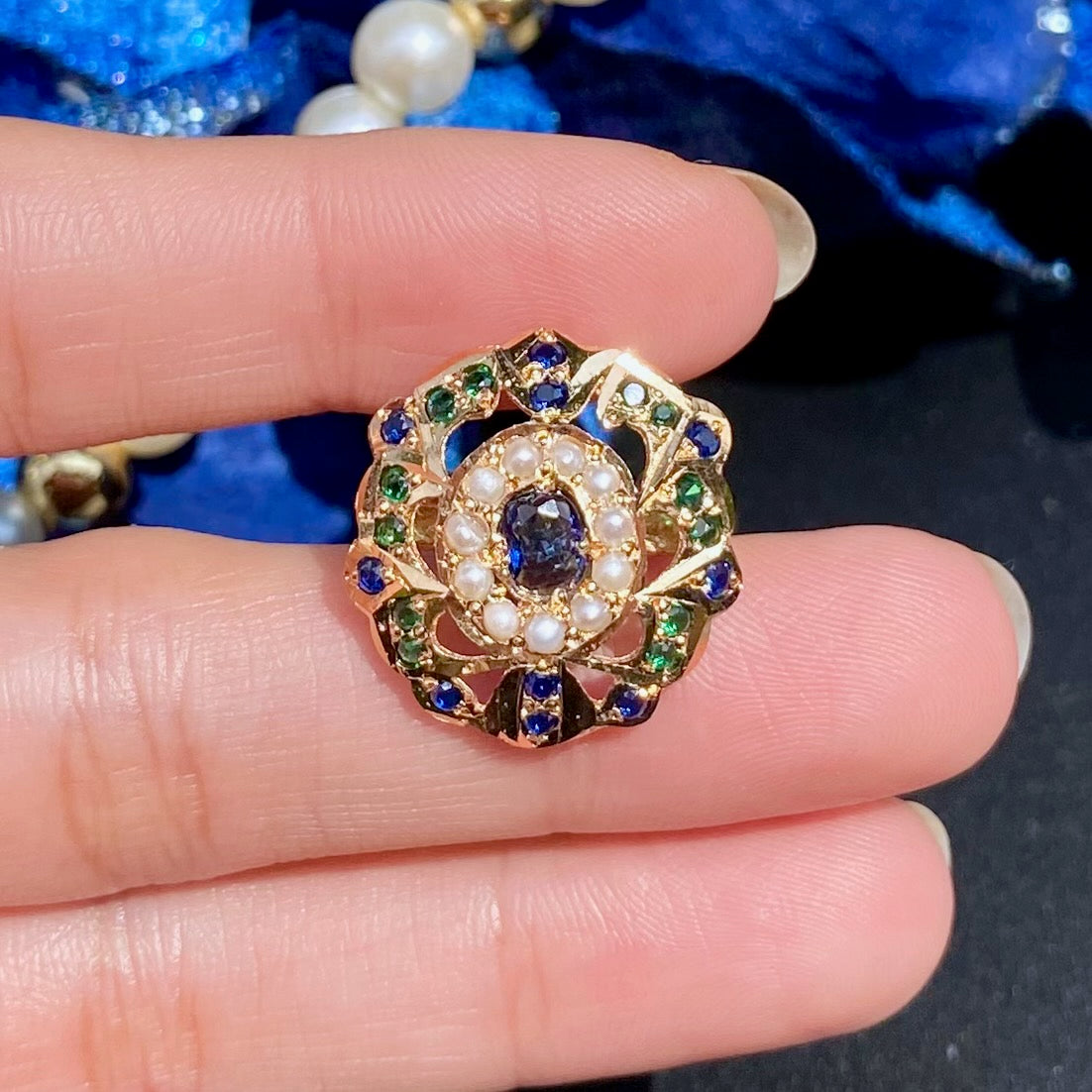 delicate sapphire emerald pearl ring gold polished
