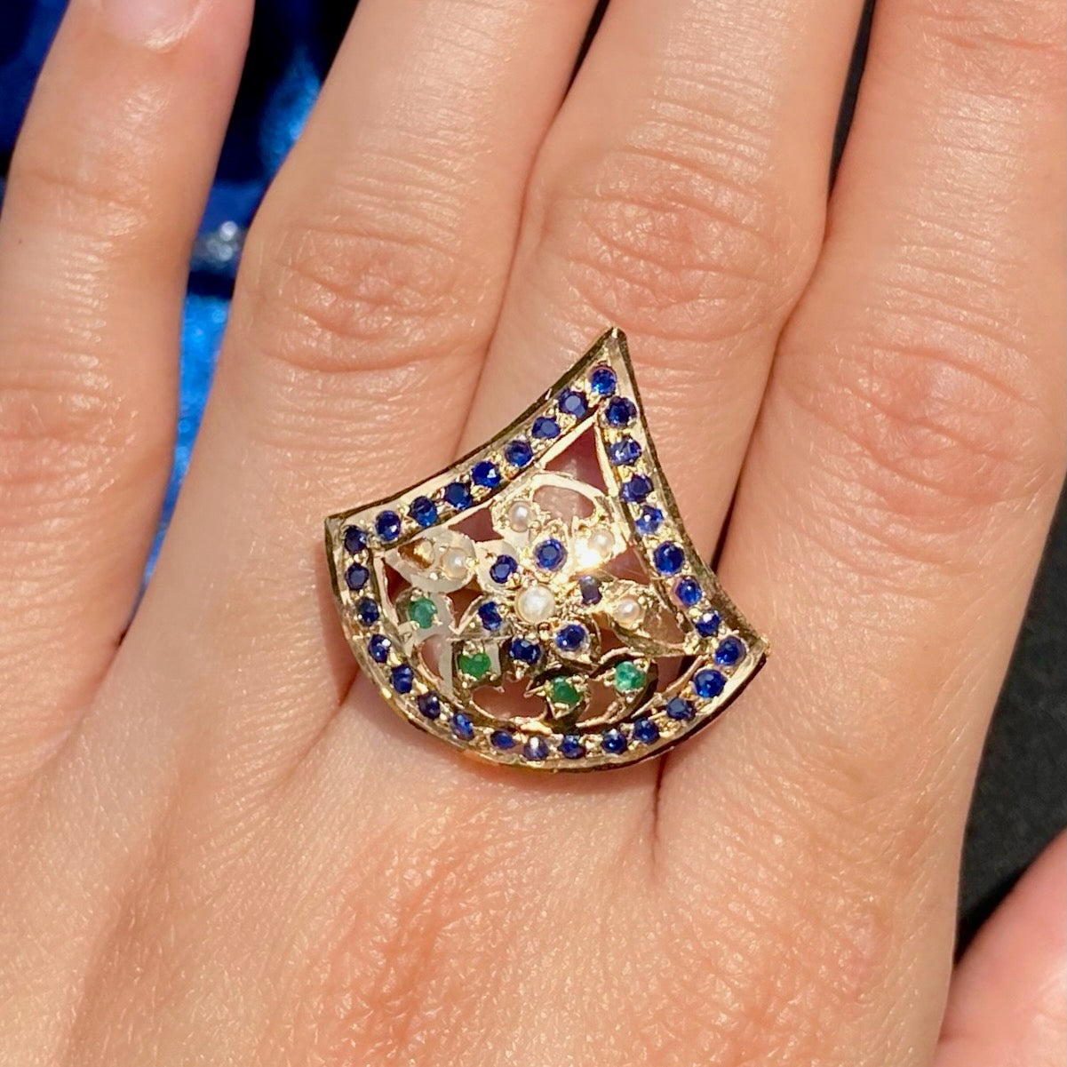 emerald pearl sapphire ring gold polished