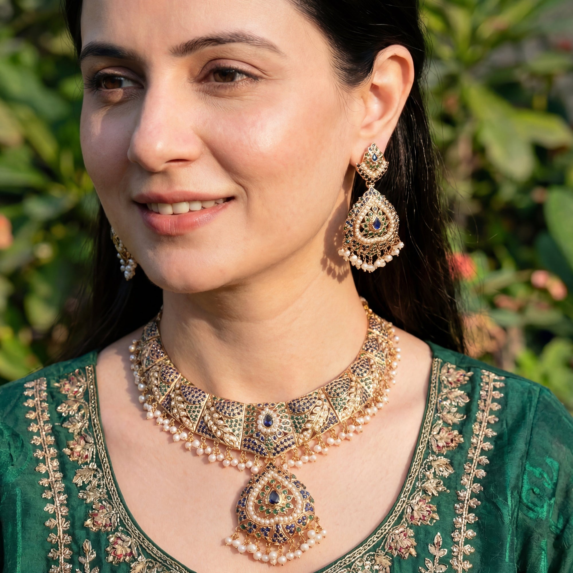 బ్రైడల్ వేర్ నగల సెట్ | బ్లూ నీలమణి జడౌ నెక్లెస్ సెట్ NS 215