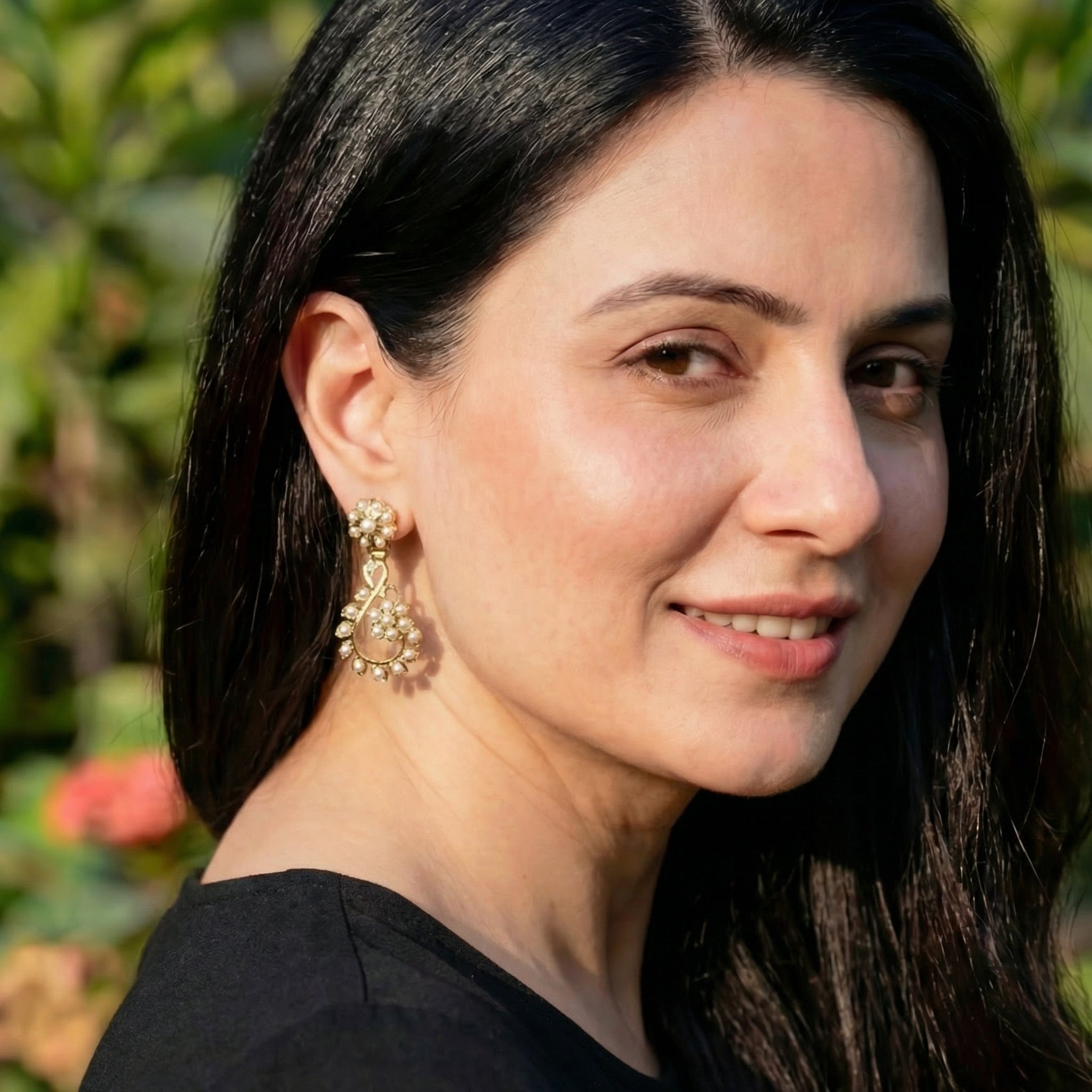 सुंदर झुमके | ताजे पानी के मोती | स्टर्लिंग सिल्वर ER 564