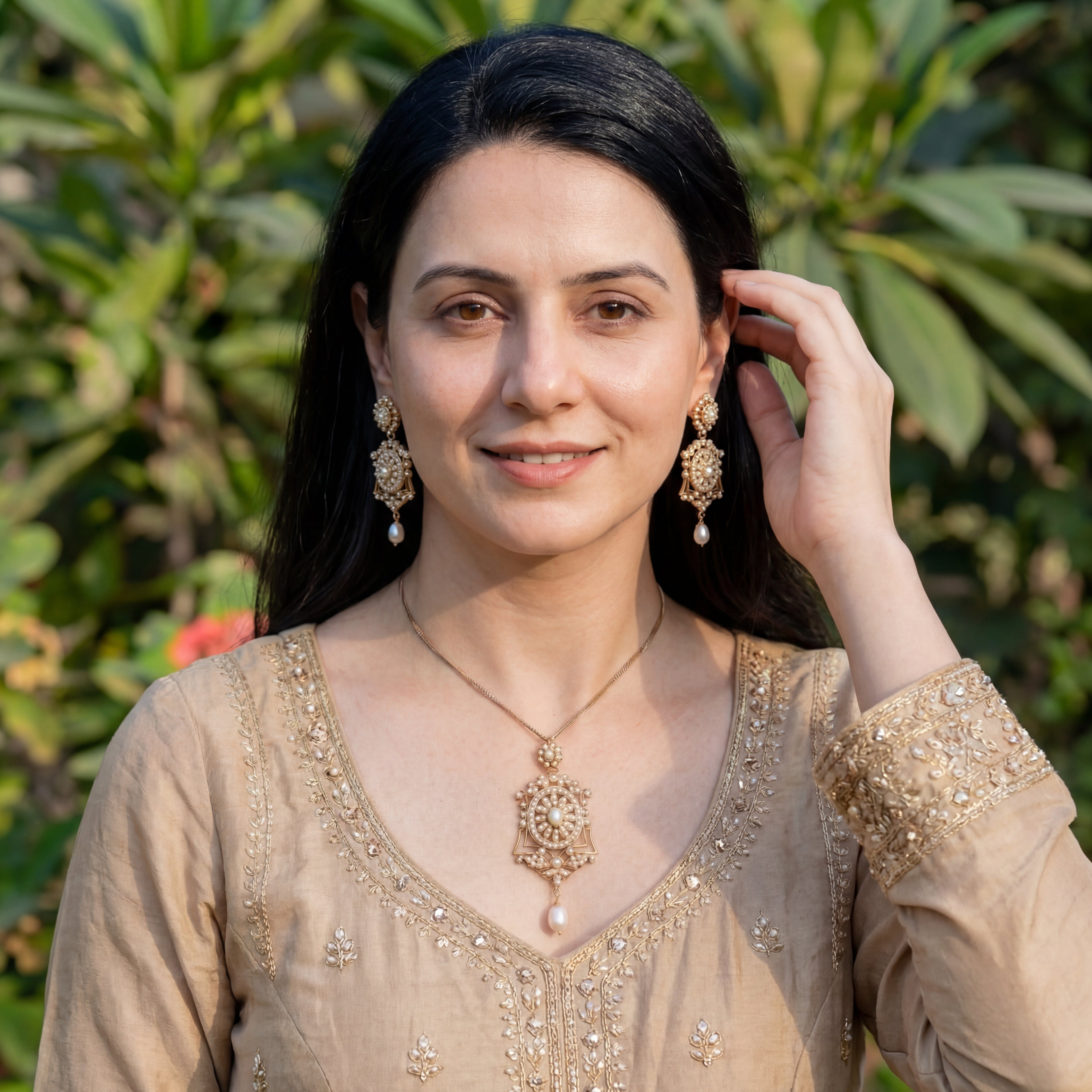 Magnificient Pearl Pendant Set | Exquisite Vintage Styled Design PS 120