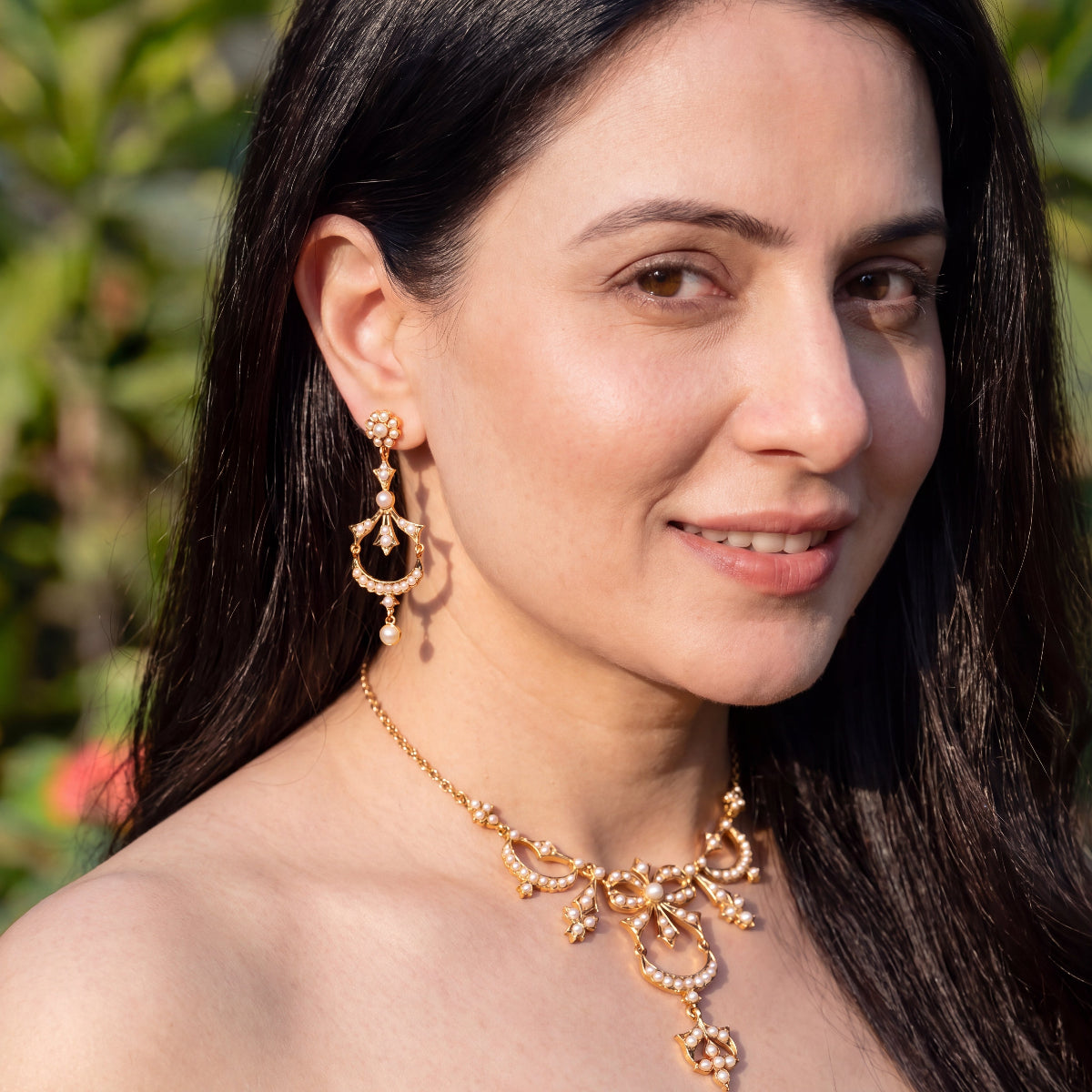 Freshwater Seed Pearl Bow & Crescent Necklace Set in Gold-Plated 925 Silver NS 484