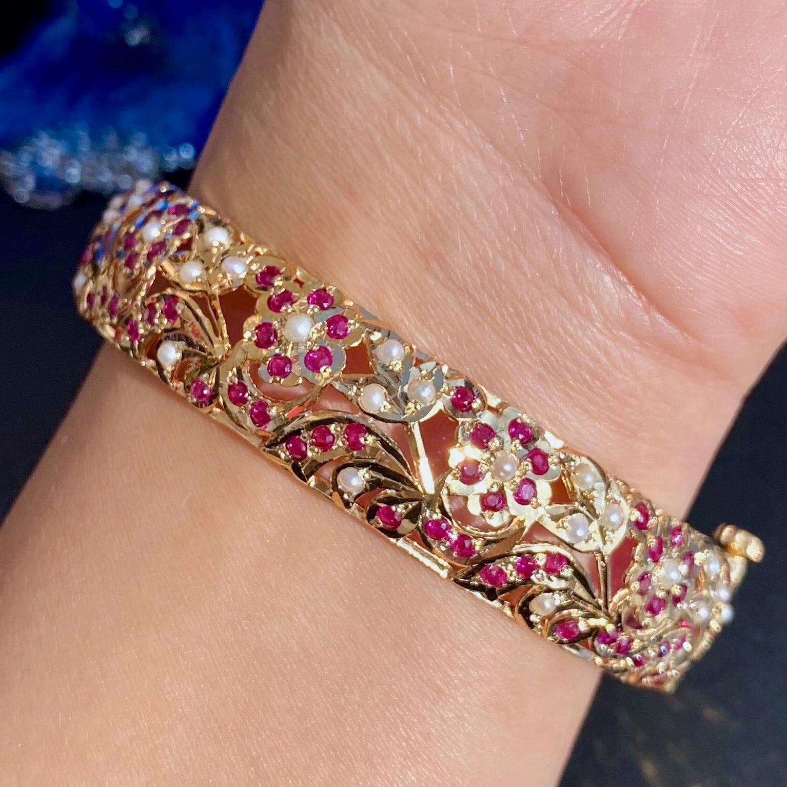 womens-jadau-bangle.jpg