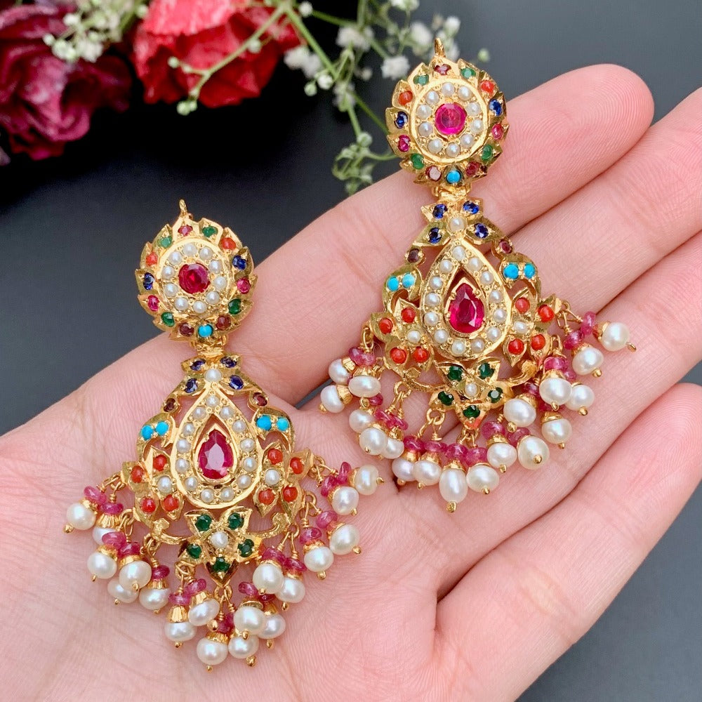 Gold earrings deals punjabi