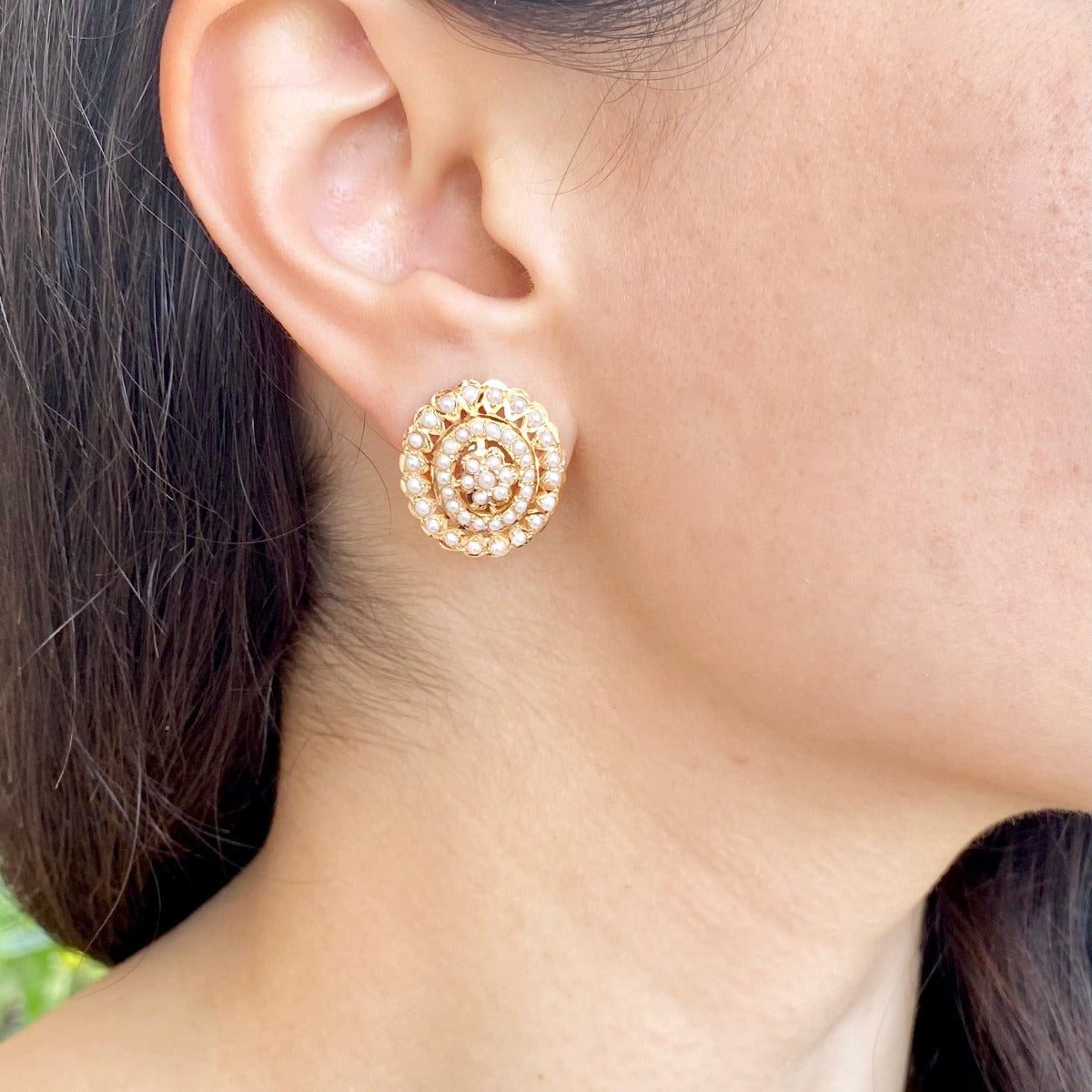 oval pearl tops in 22k gold