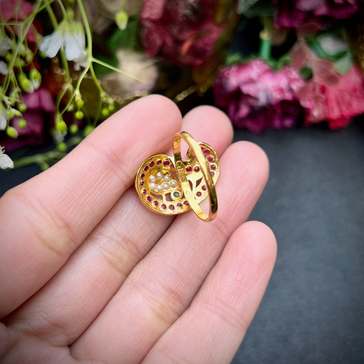 ladies ring gold jadau