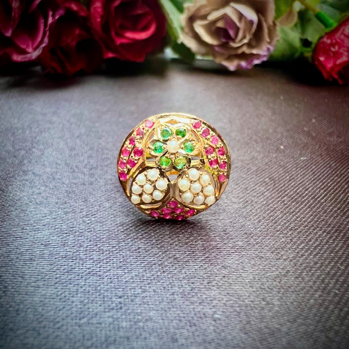 jadau gold finger ring for girls