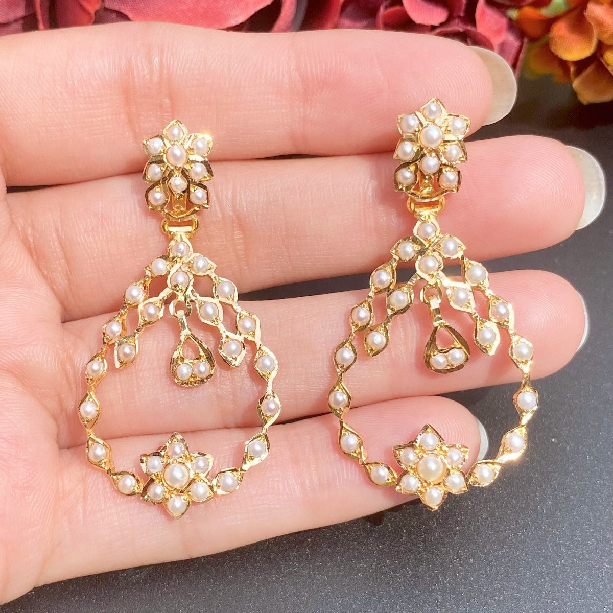 gold chandbalis studded with pearls
