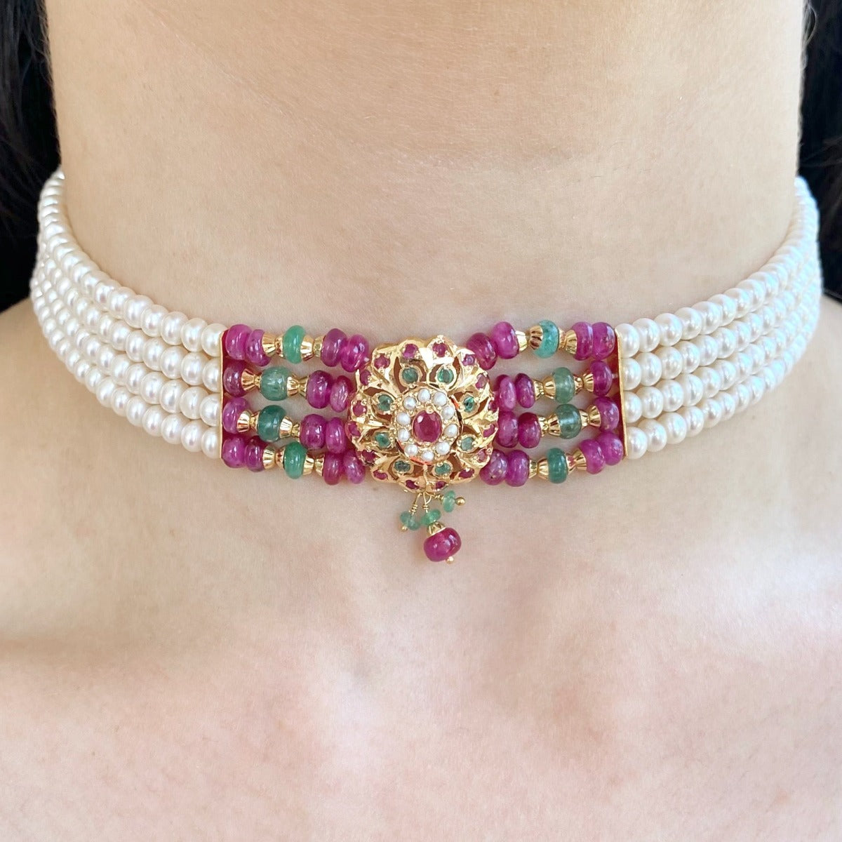 small gold choker jadau