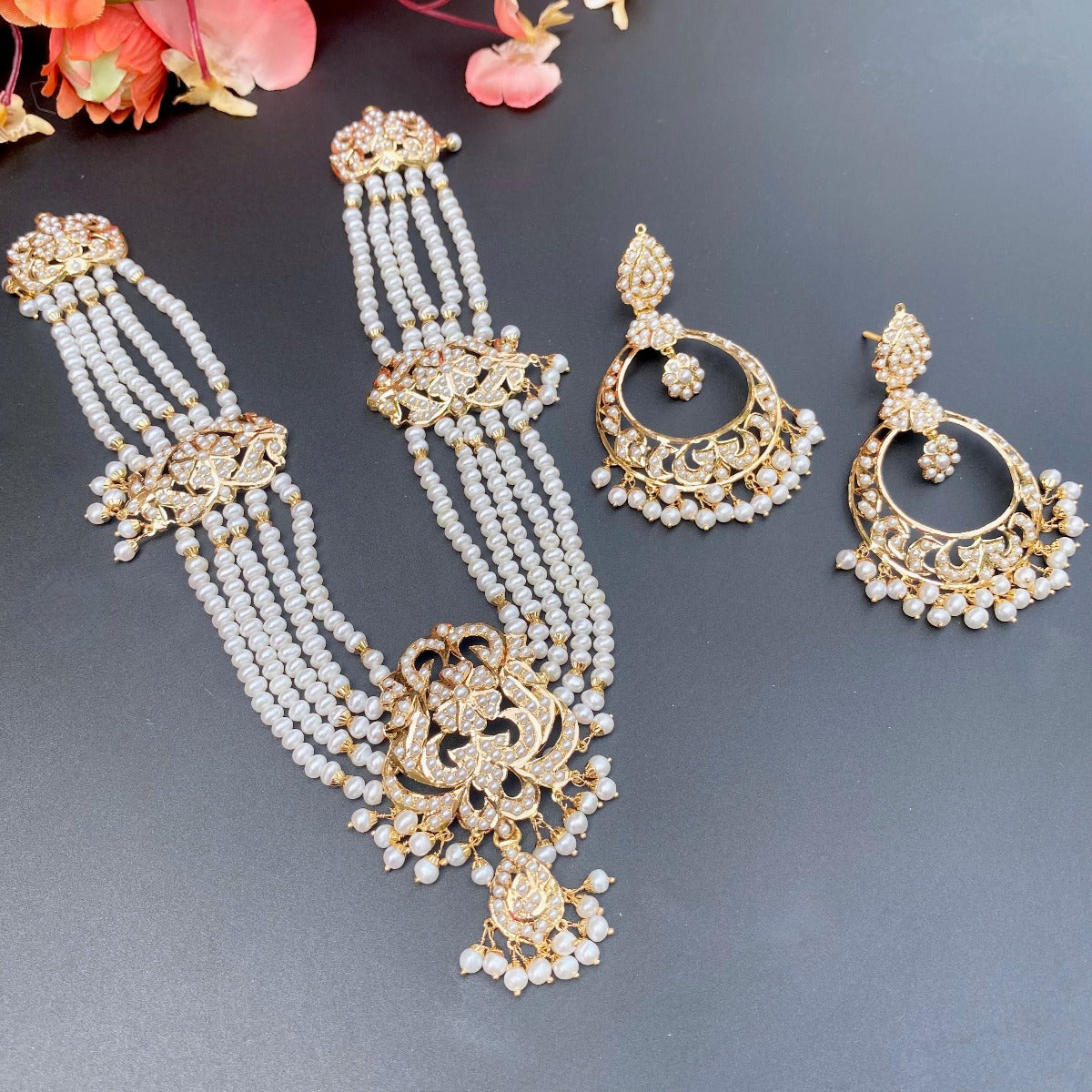 gold sitarami set pearls