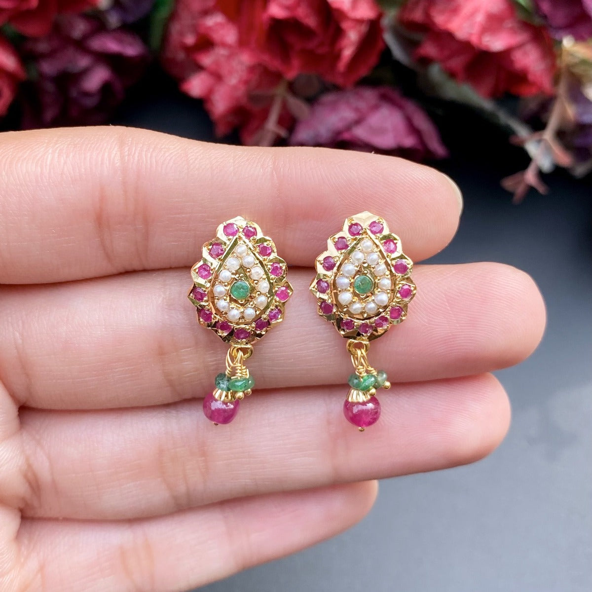 delicate jadau jewelry set gold