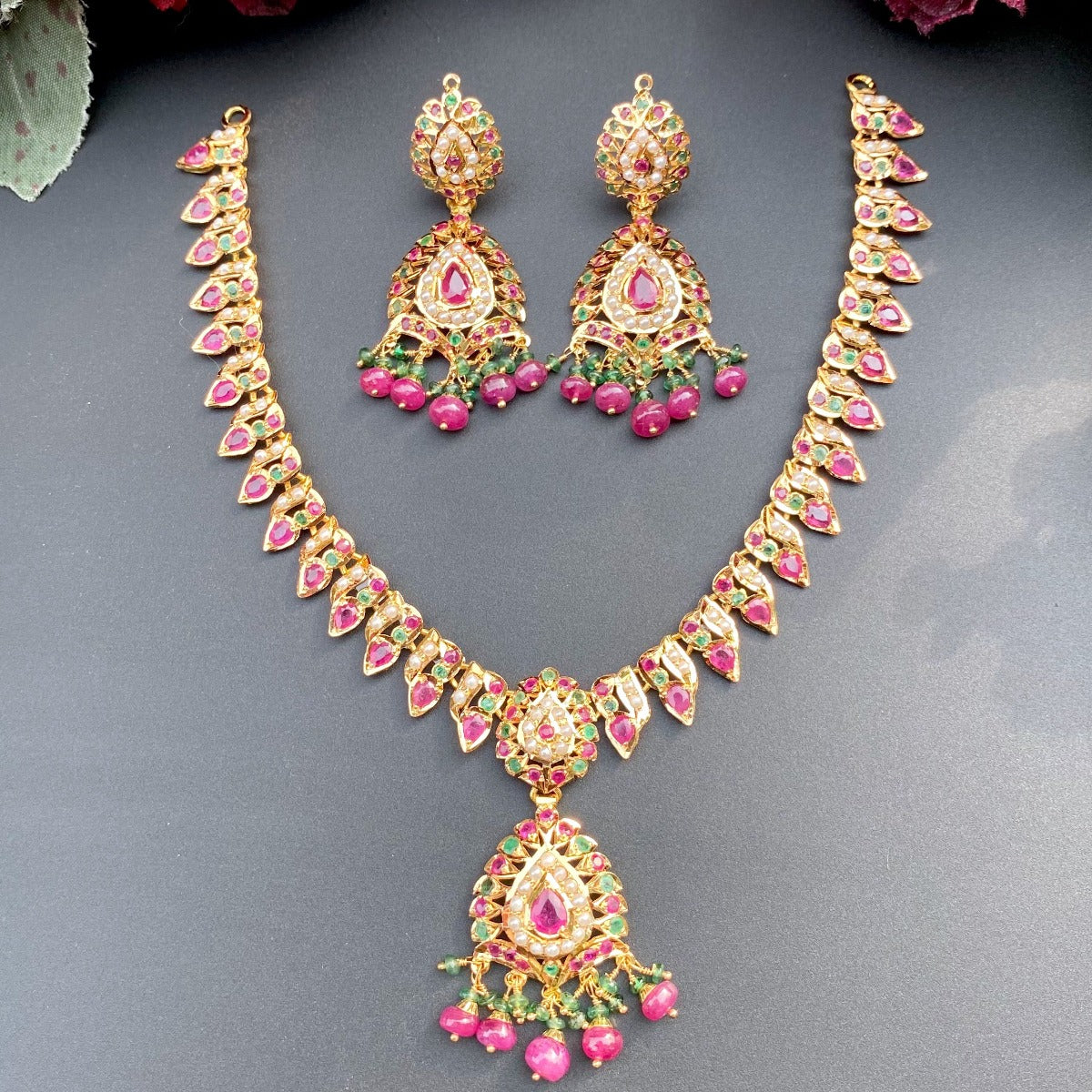 delicate gold necklace set