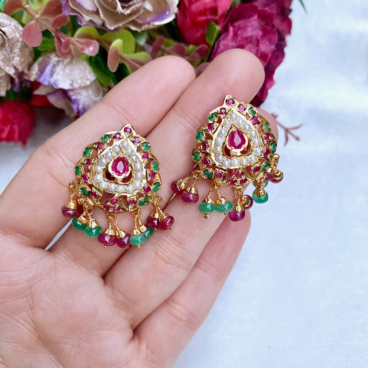 intricate jadau necklace