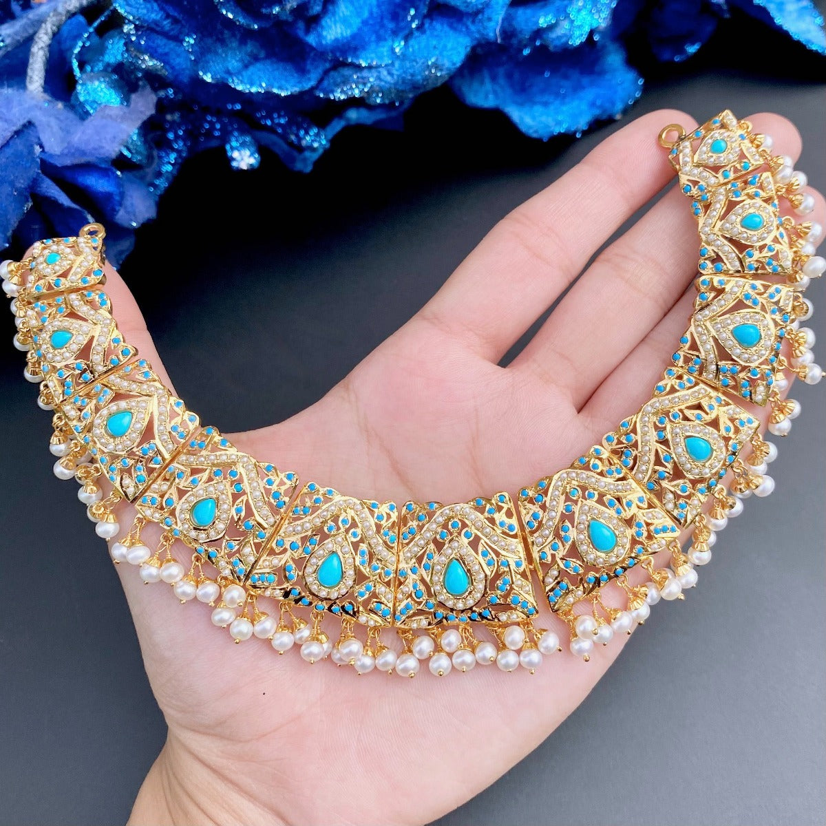 feroza guluband set on silver with gold plating