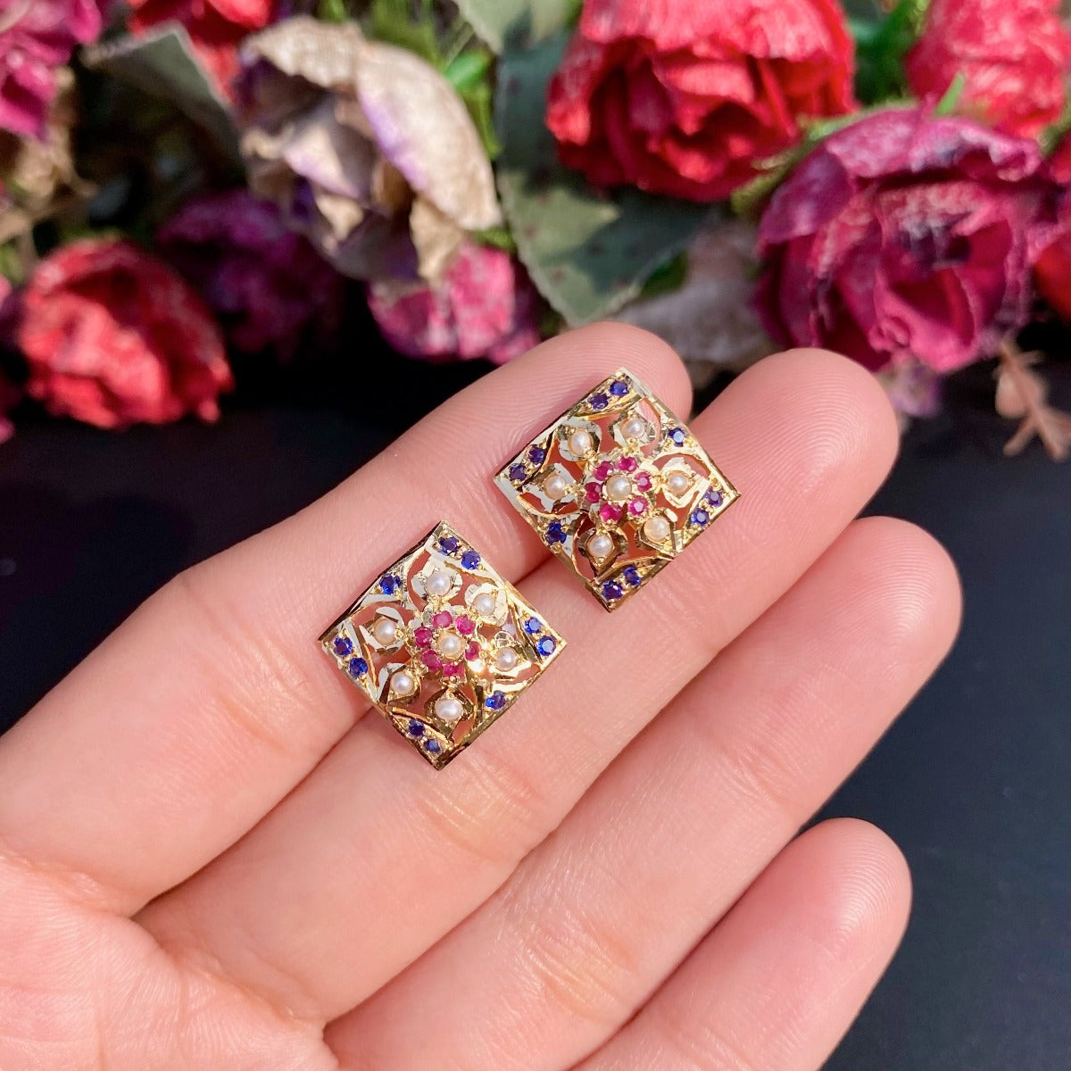 lightweight gold studs