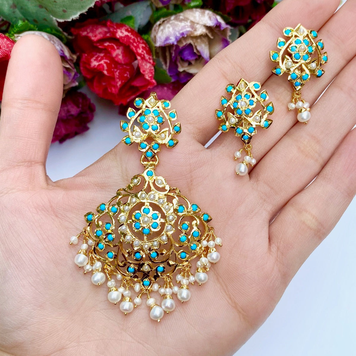 turquoise pendant set