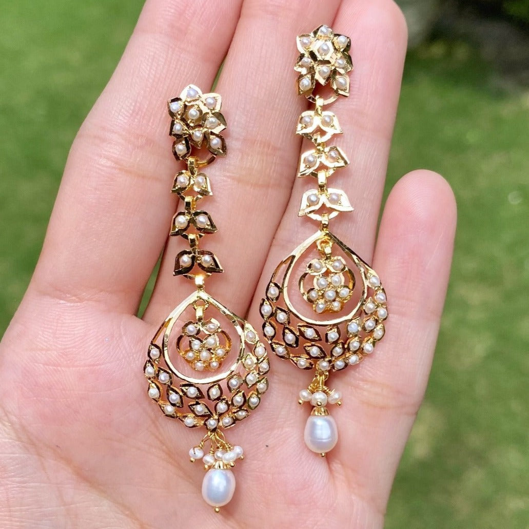 22K Gold Pearl Earrings