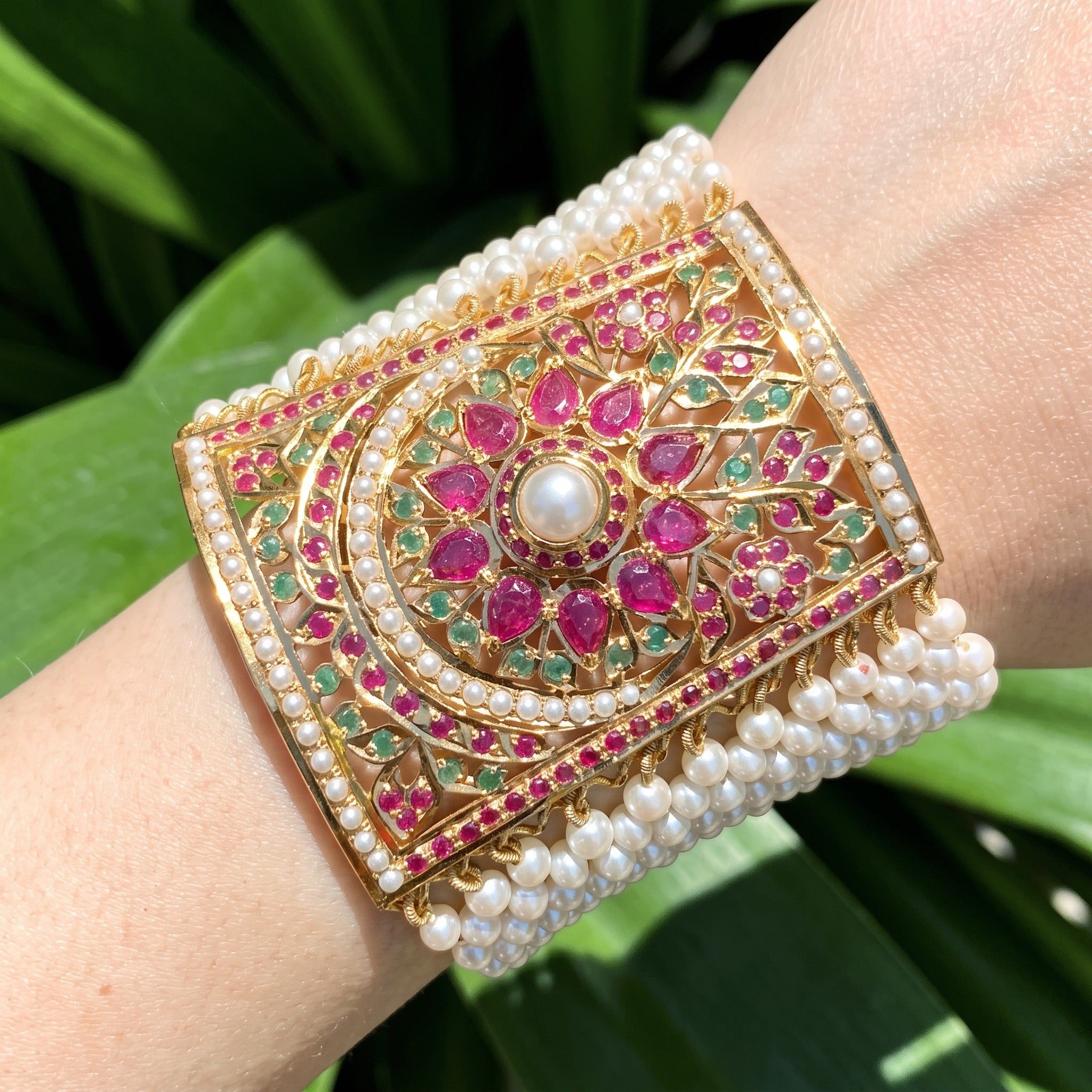 gold plated bajubandh