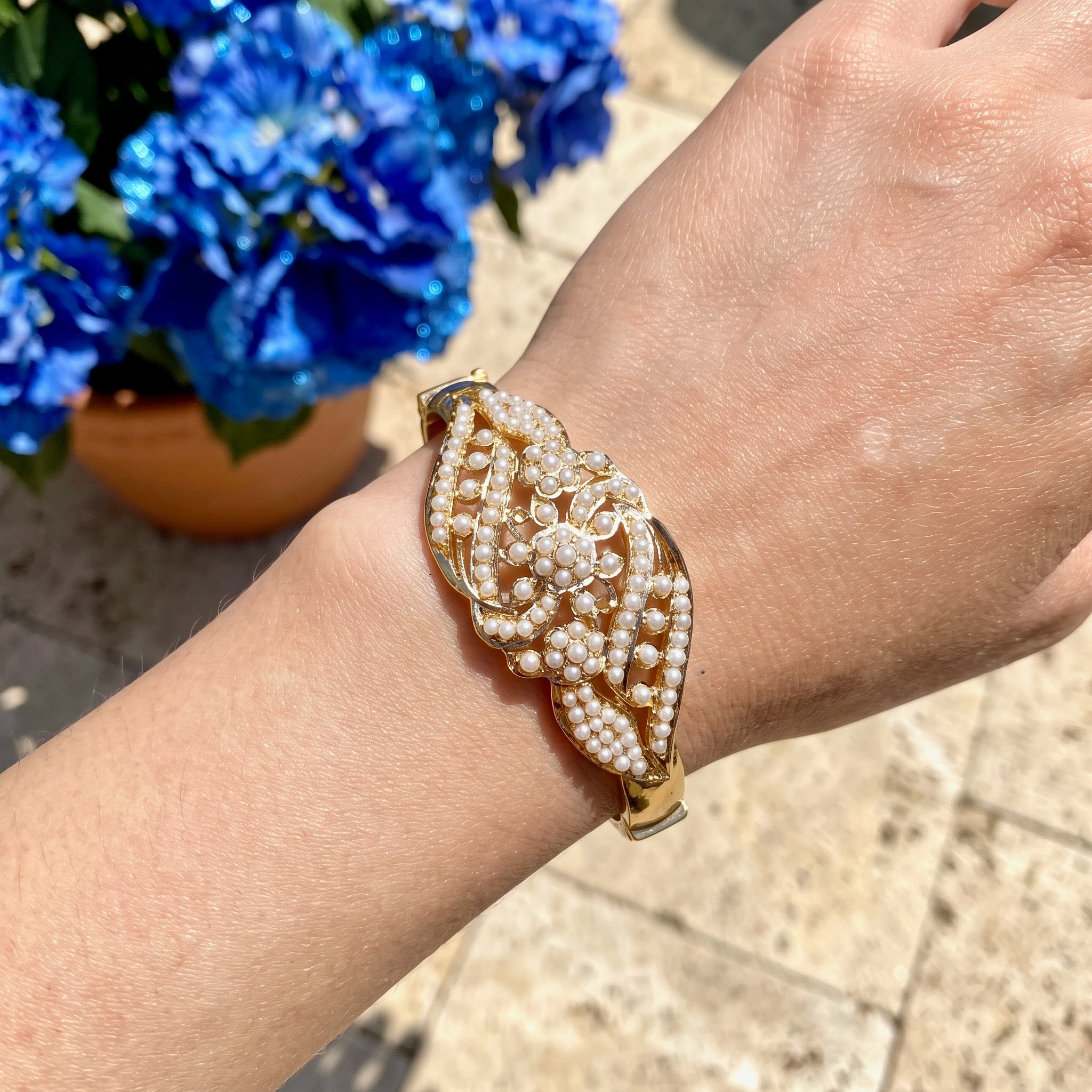 traditional bengali pearl bracelet
