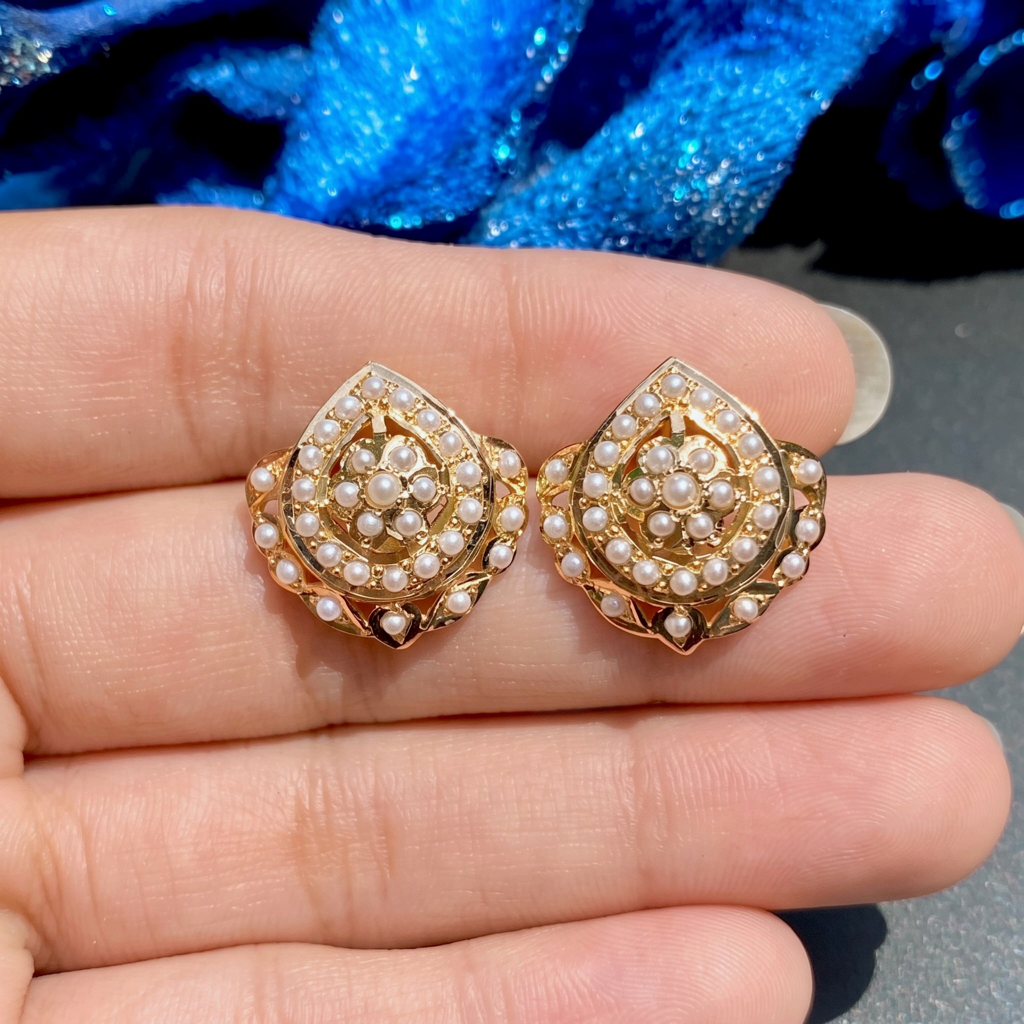 pearl studs gold designs
