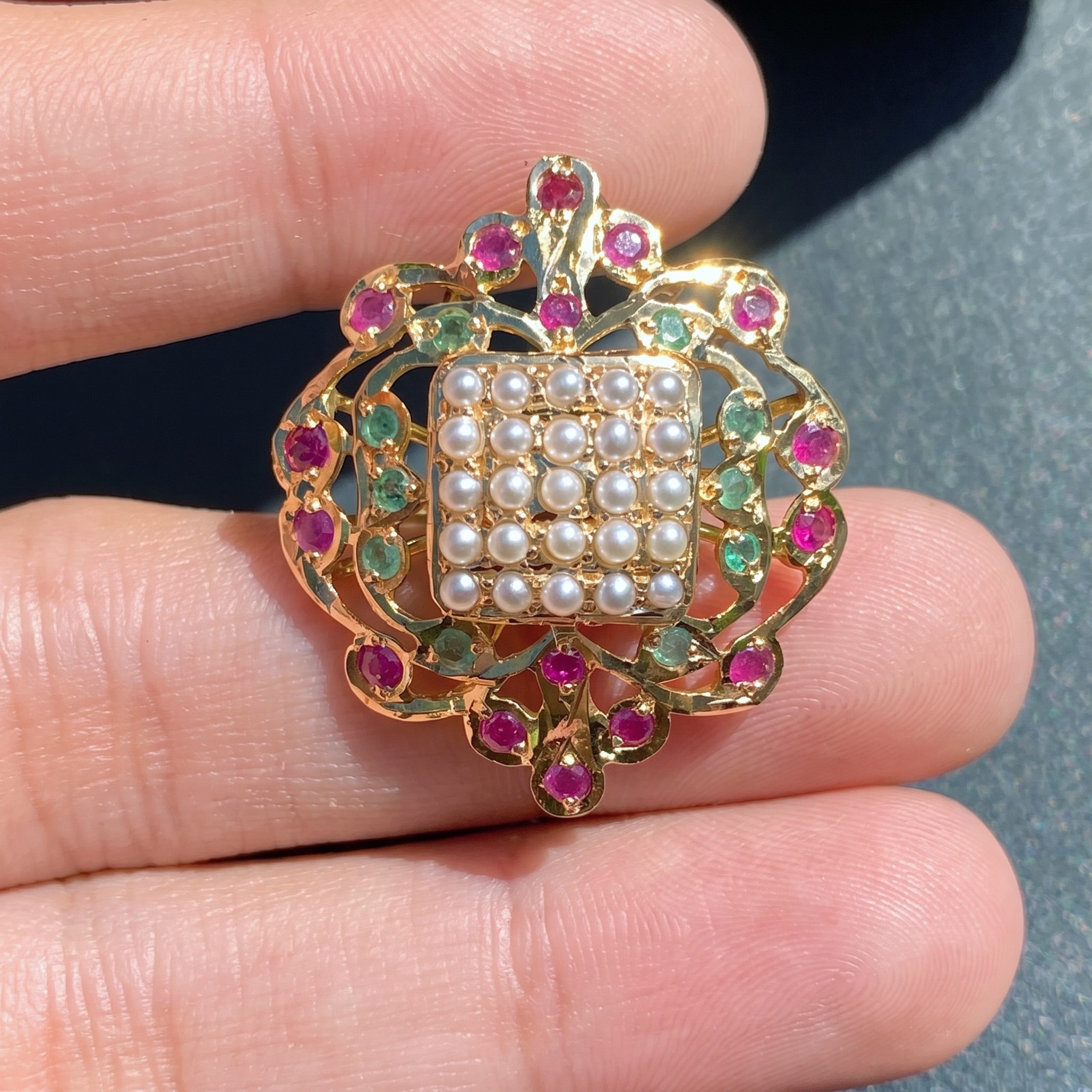 fancy jadau ring in 22ct gold glr 064