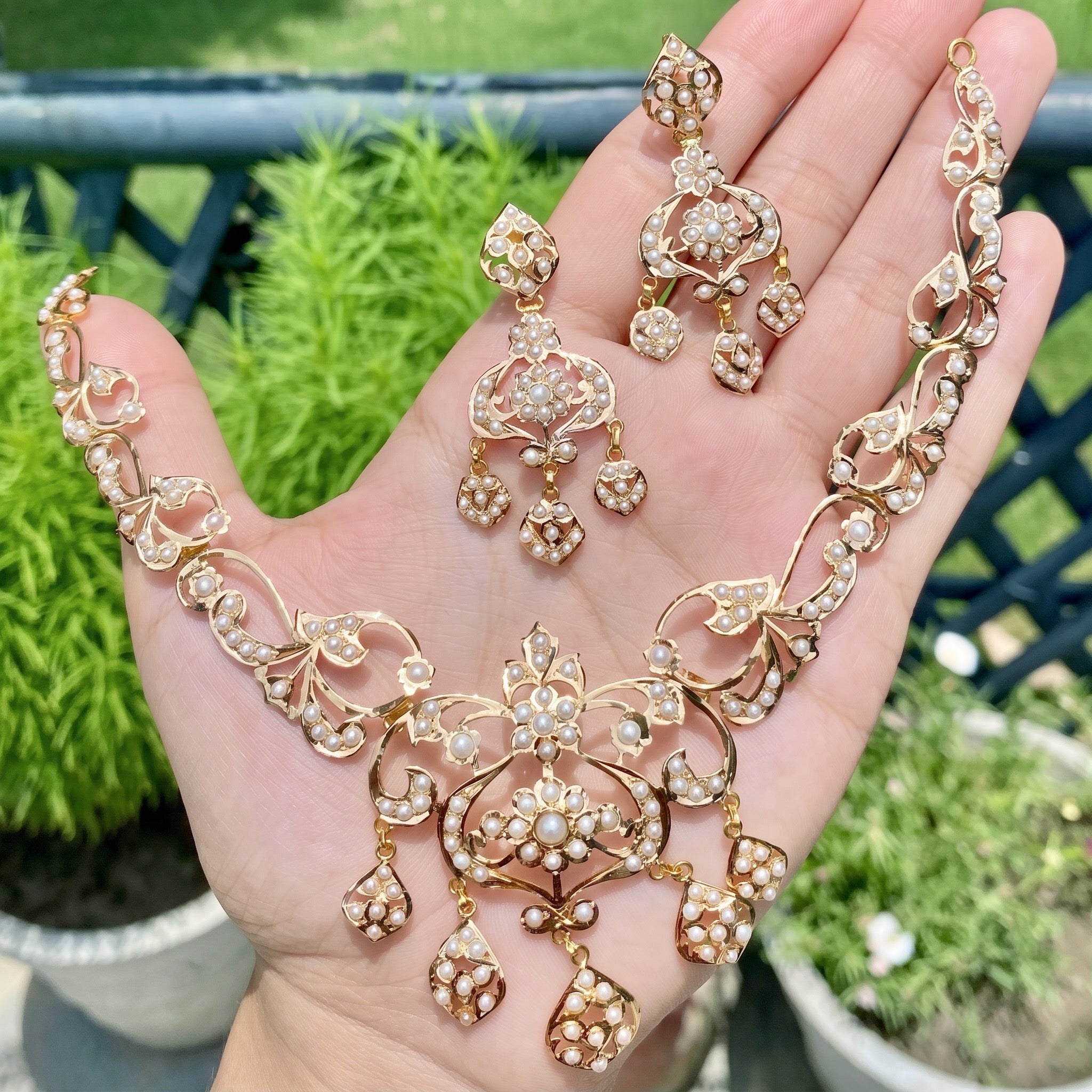 antique gold bengali necklace set with seed pearls, indo western necklace set design
