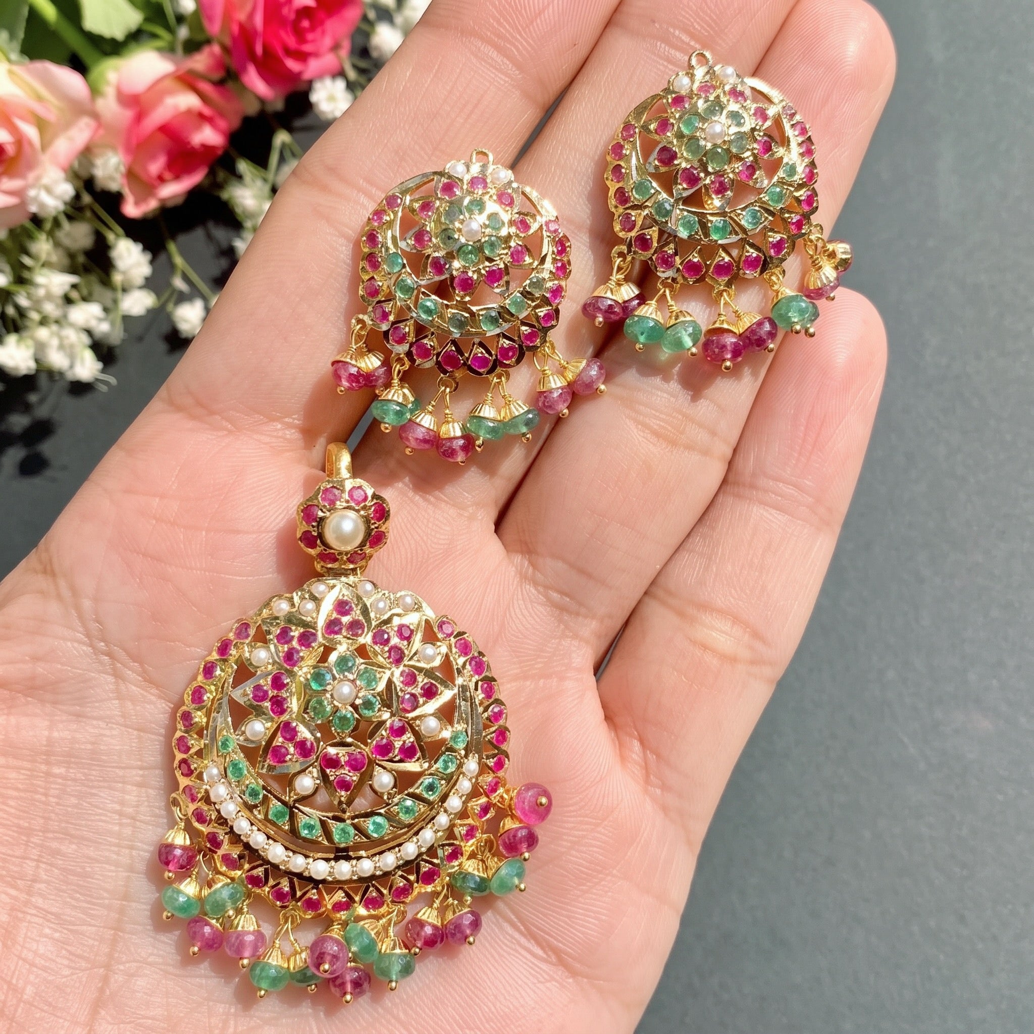 gold pendant set