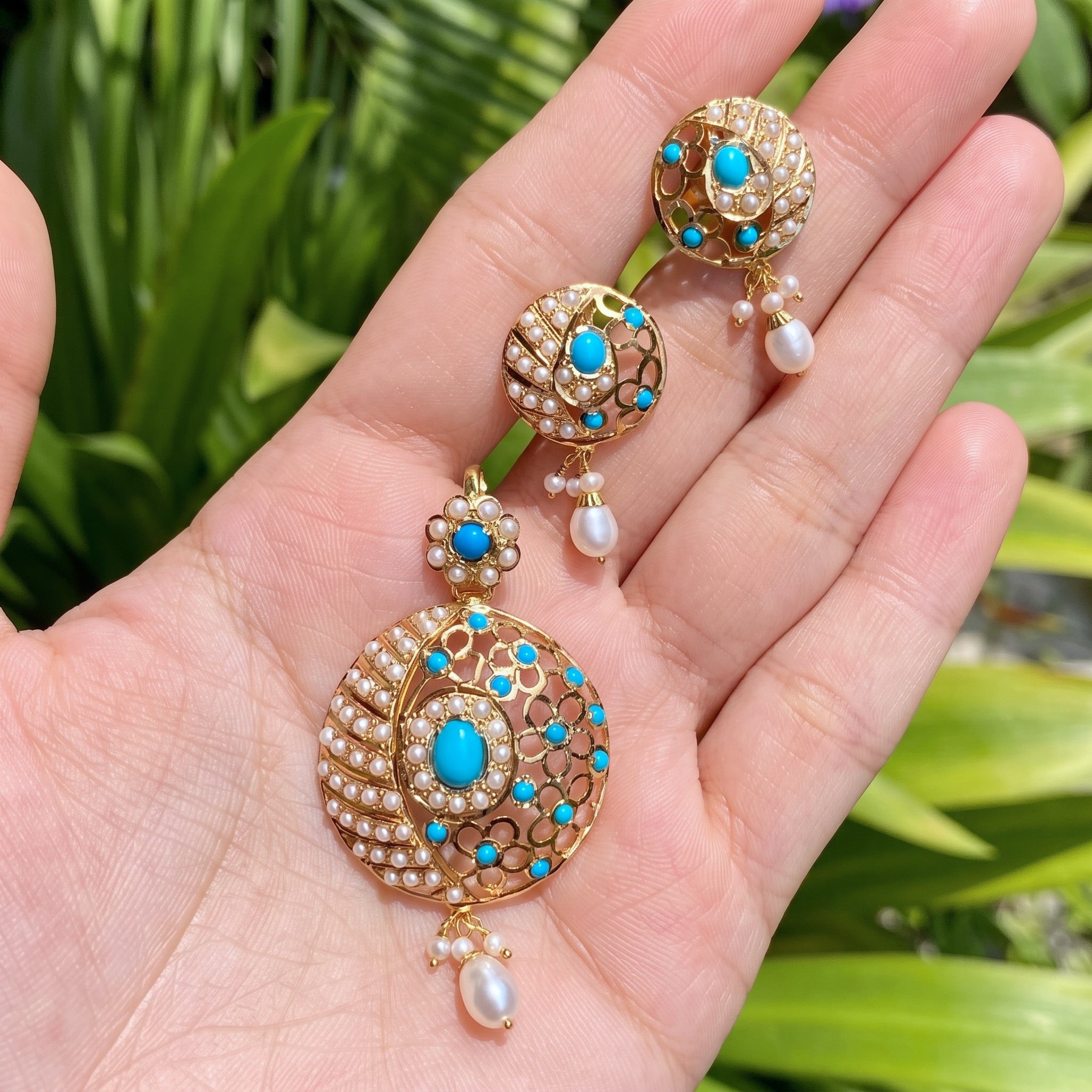 firoza pendant set in gold in usa