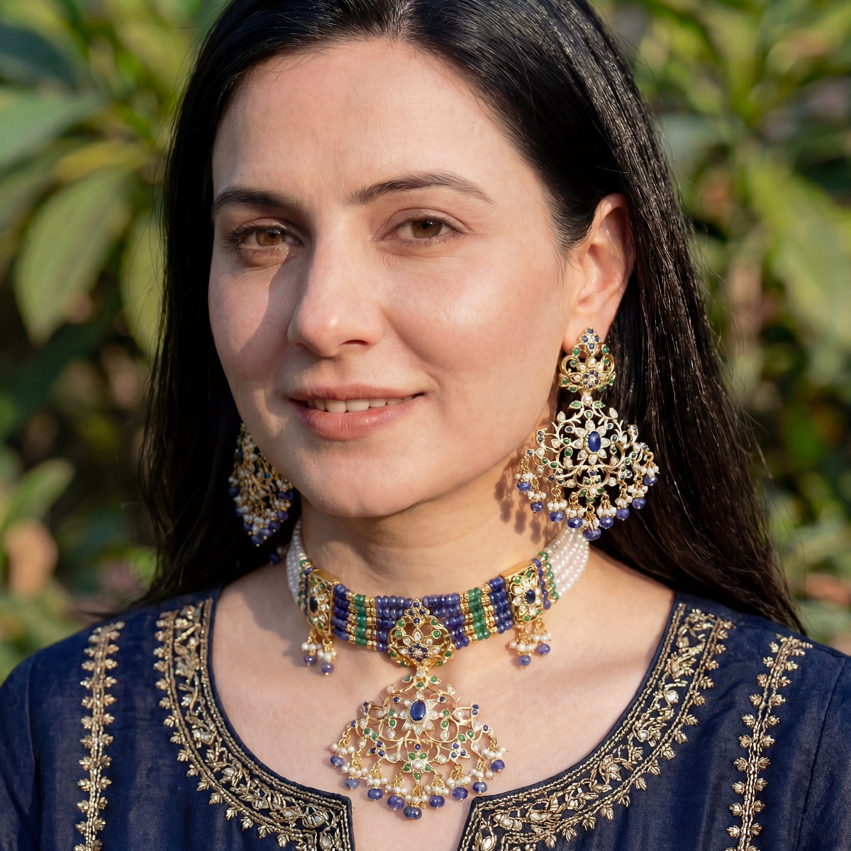 చోకర్ నెక్లెస్ సెట్ కొనండి | ఆన్‌లైన్‌లో మహిళల కోసం చోకర్స్ | ఇండో వెస్ట్రన్ డిజైన్ NS 160