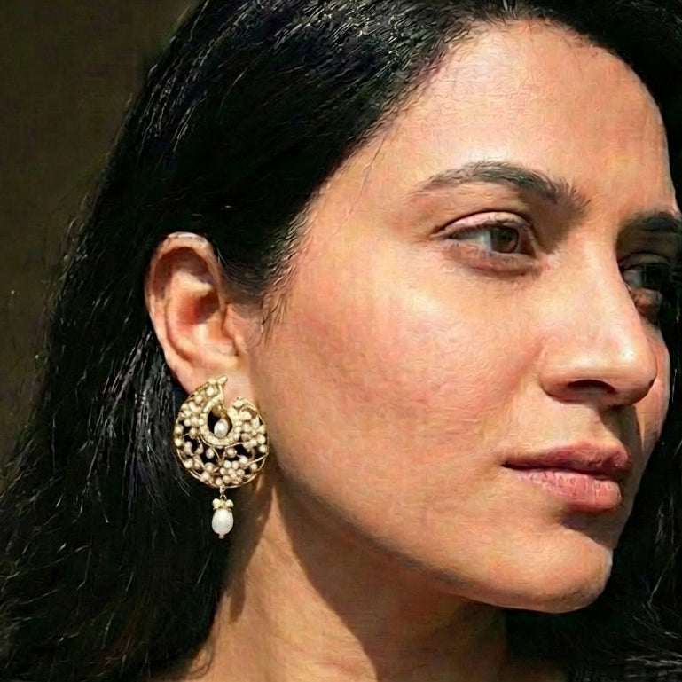 क्लासी पर्ल स्टड इयररिंग्स | महिलाओं के लिए स्टेटमेंट टॉप्स | पर्ल टॉप्स ER 604