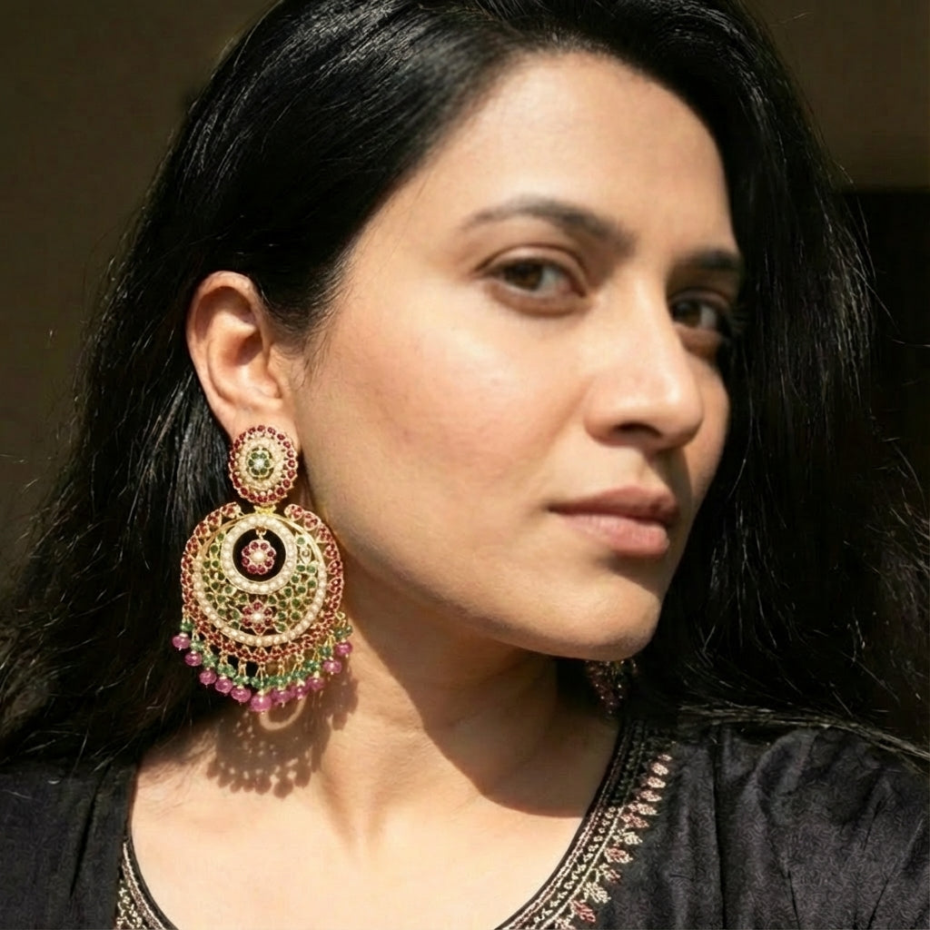 गोल्ड प्लेटेड रूबी एमरल्ड पर्ल चांदबाली इयररिंग सिल्वर ER 216A में