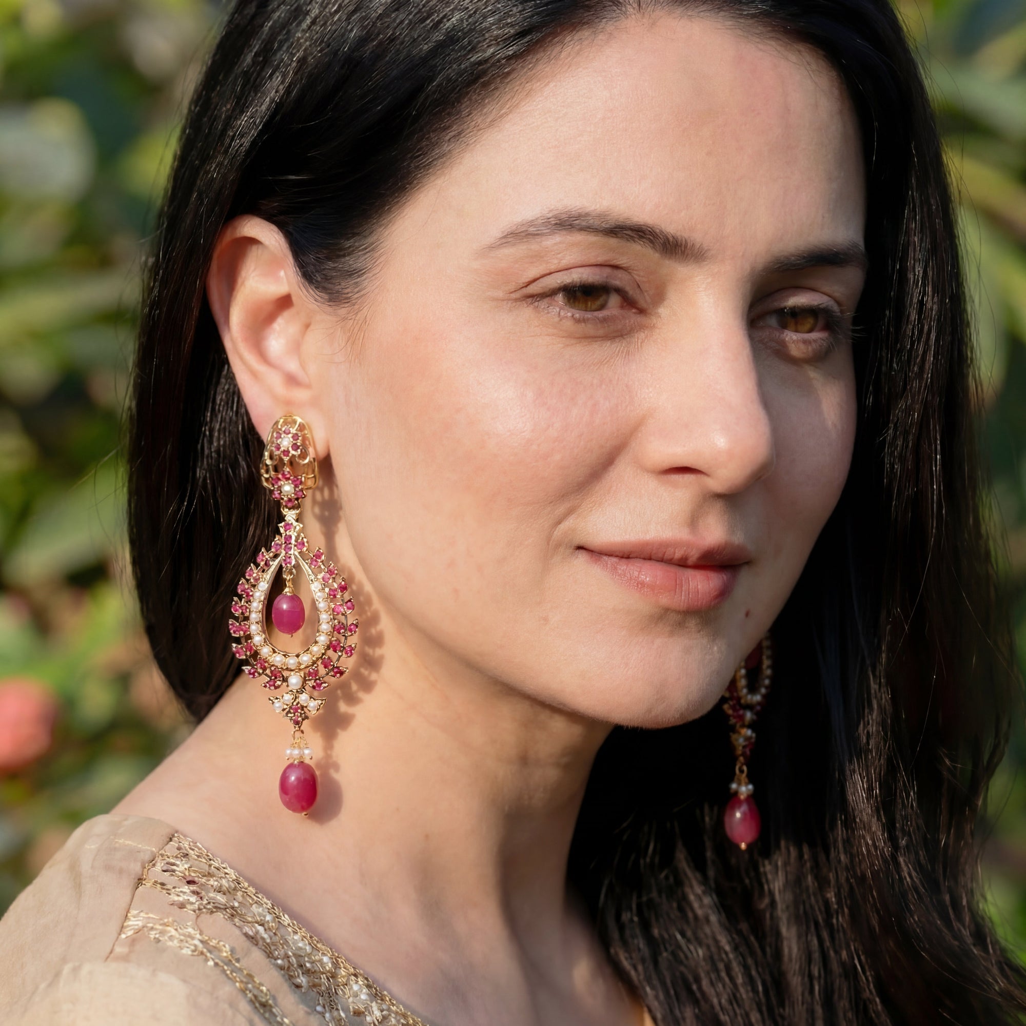 समकालीन जादौ डैंगलर्स | लाल झुमके | ड्रॉप और डैंगल ER 612