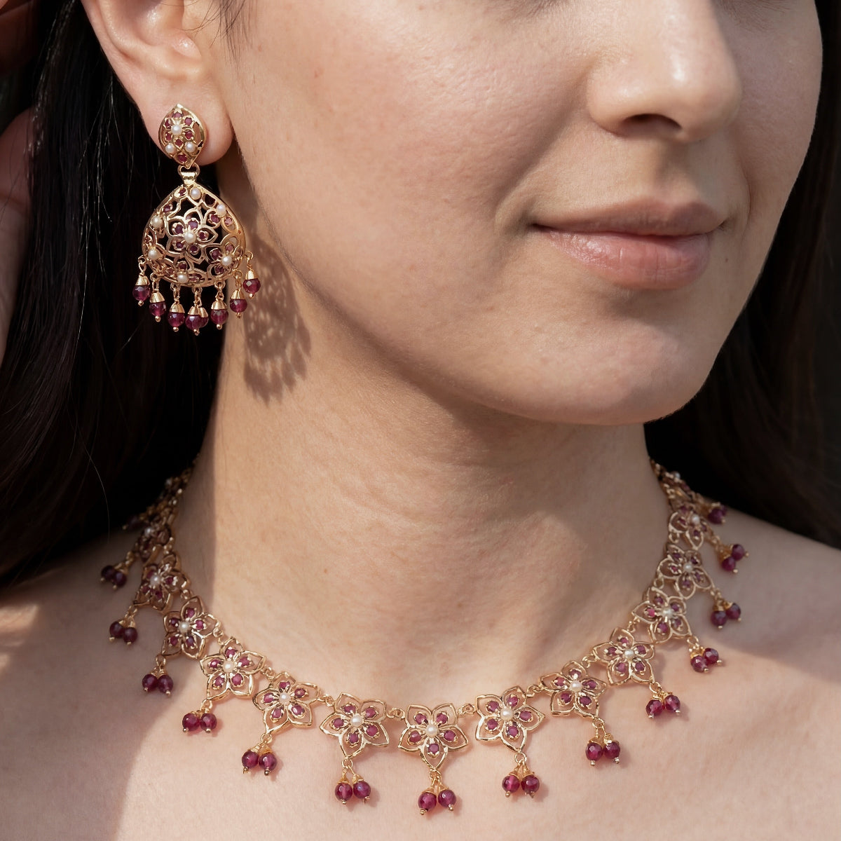 Minimal Necklace Set | Pearls & Garnet Combination | Gold Plated Silver NS 401