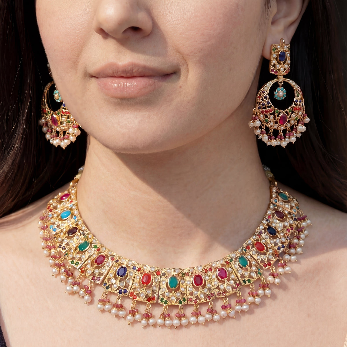 नवरतन नेकलेस सेट | बहु-रंगों से जड़ा हुआ | गोल्ड पॉलिश सिल्वर NS 155