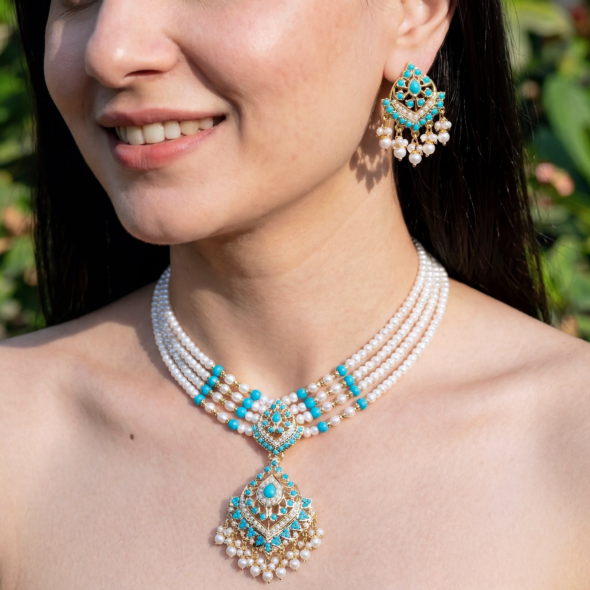 లేయర్డ్ పెర్ల్ మరియు టర్కోయిస్ నెక్లెస్ సెట్ | NS 141