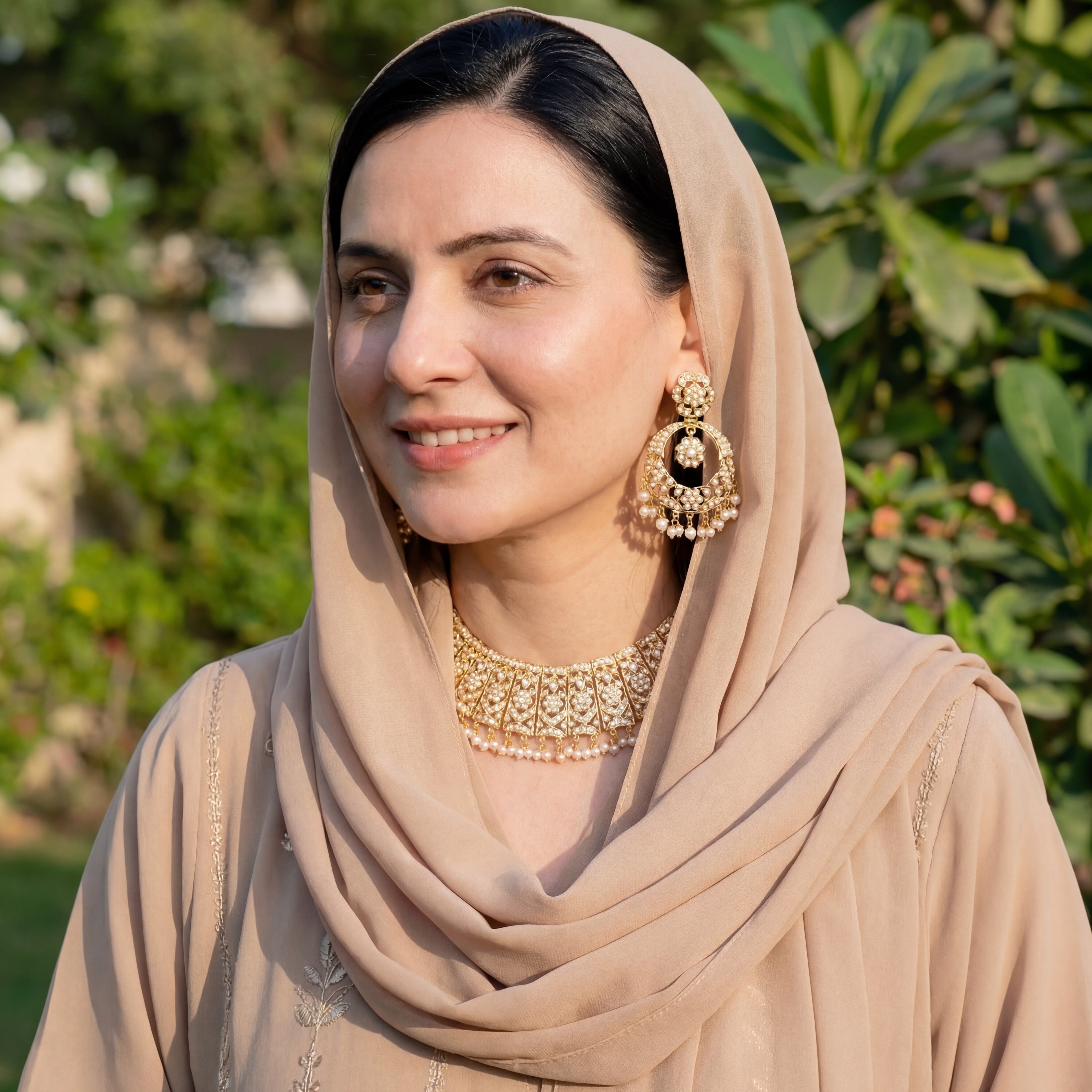 క్లాసిక్ పెర్ల్ గులుబాండ్ సెట్ | స్టెర్లింగ్ సిల్వర్ NS 122పై బంగారు పూత పూసిన జడౌ సెట్