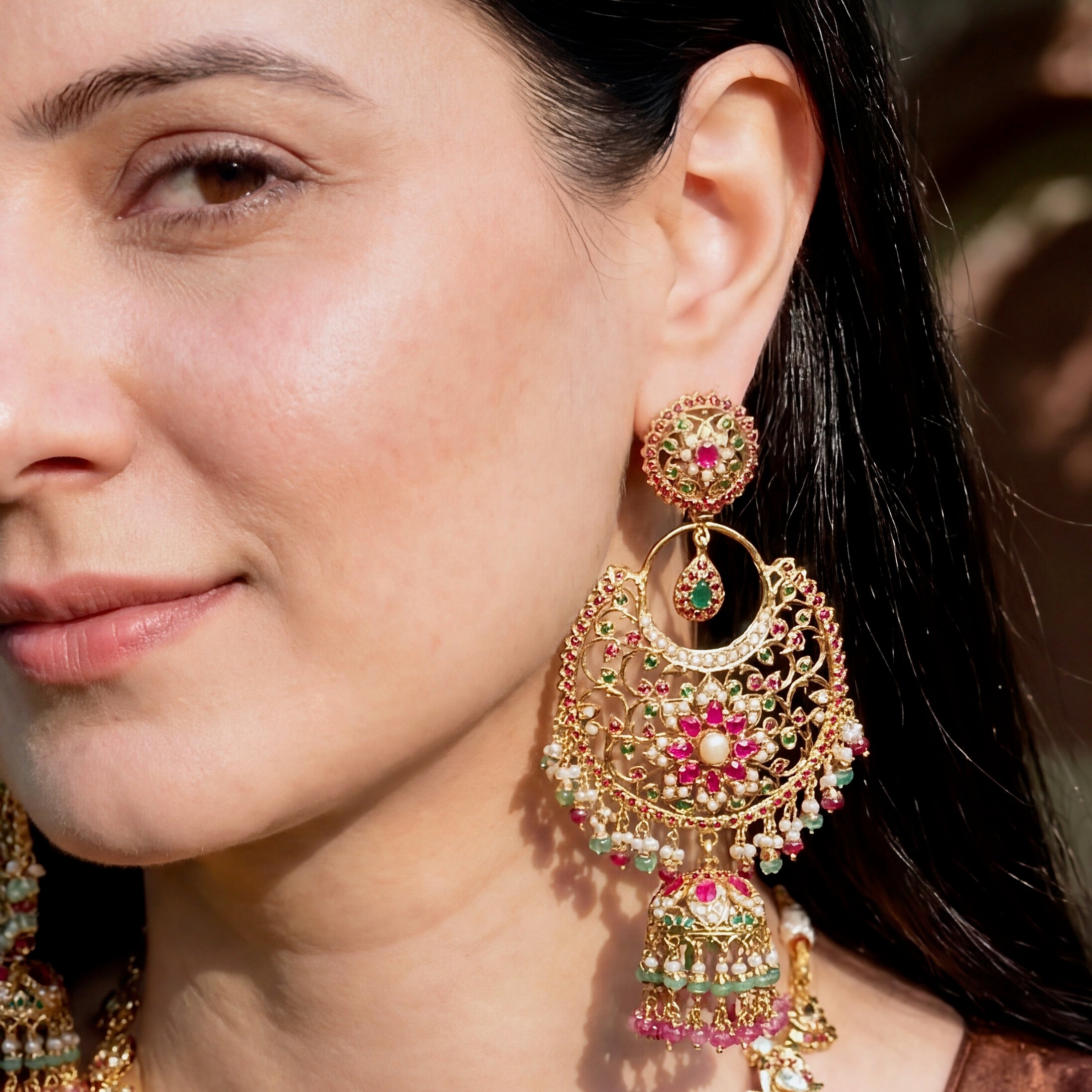 ప్రకటన చంద్బాలీ ఝుమ్కా చెవిపోగులు | చేతితో తయారు చేసిన జడౌ చెవిపోగులు | వధువు ఆభరణాలు | ER 658