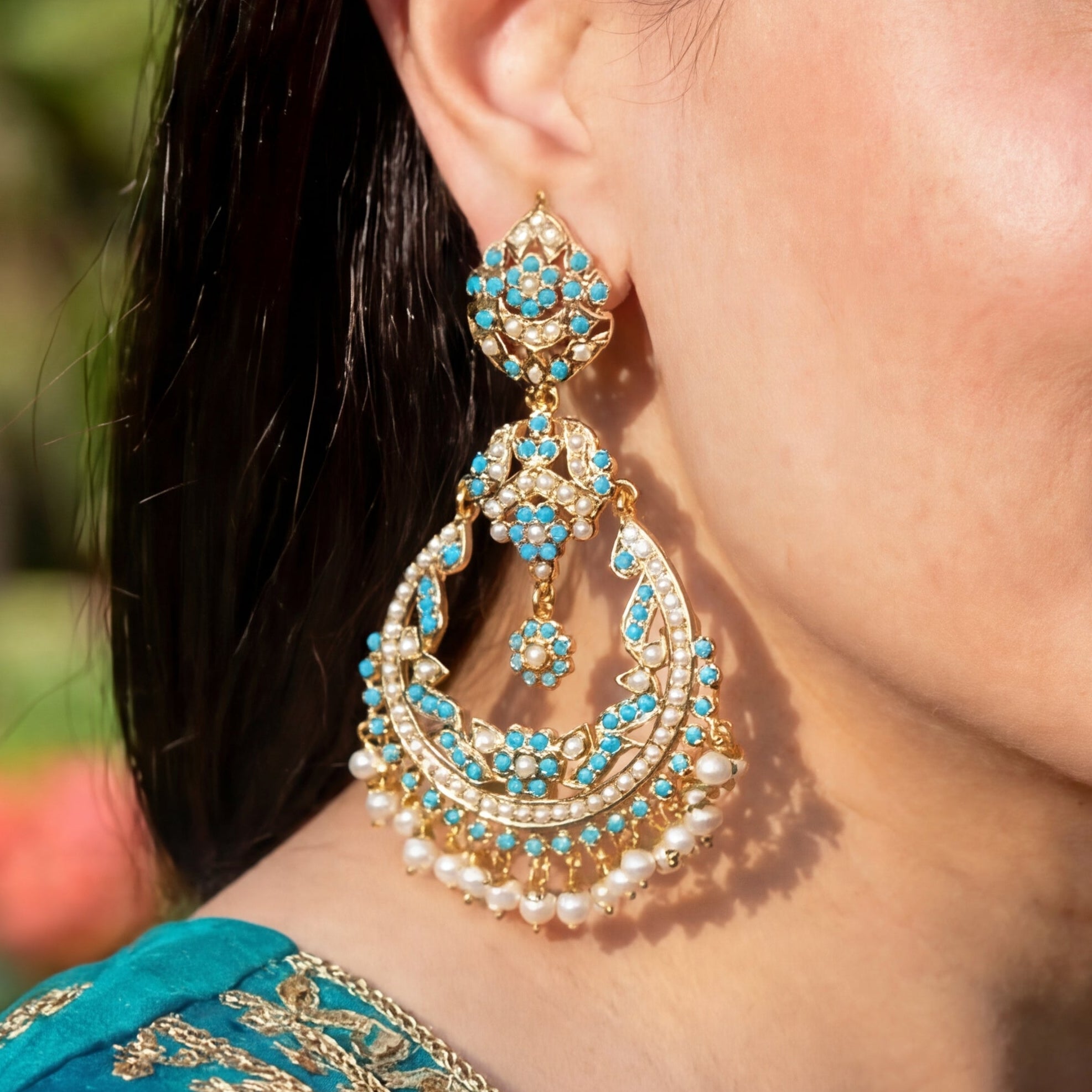 सोने की परत चढ़ी चांदी में मोती-फ़िरोज़ा जड़ाऊ चांदबाली बालियां ER 169