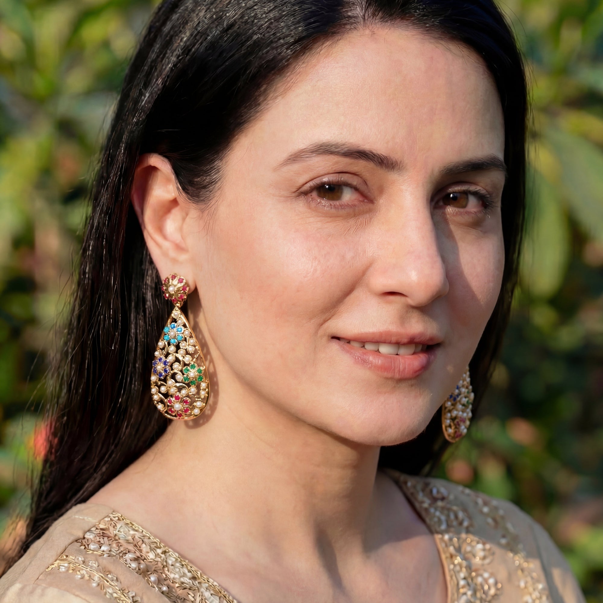 गोल्ड प्लेटेड नवरात्रि इयररिंग | स्टर्लिंग सिल्वर ER 385 पर तैयार किया गया