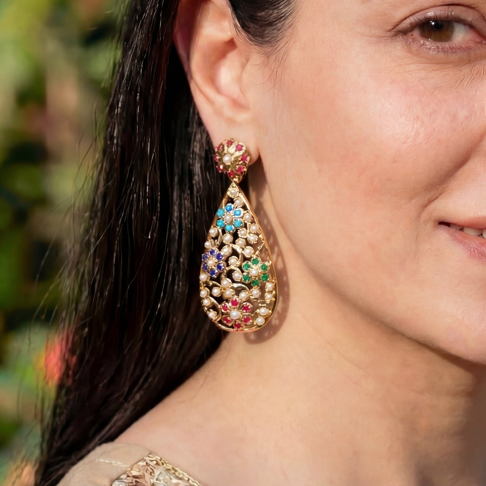 गोल्ड प्लेटेड नवरात्रि इयररिंग | स्टर्लिंग सिल्वर ER 385 पर तैयार किया गया