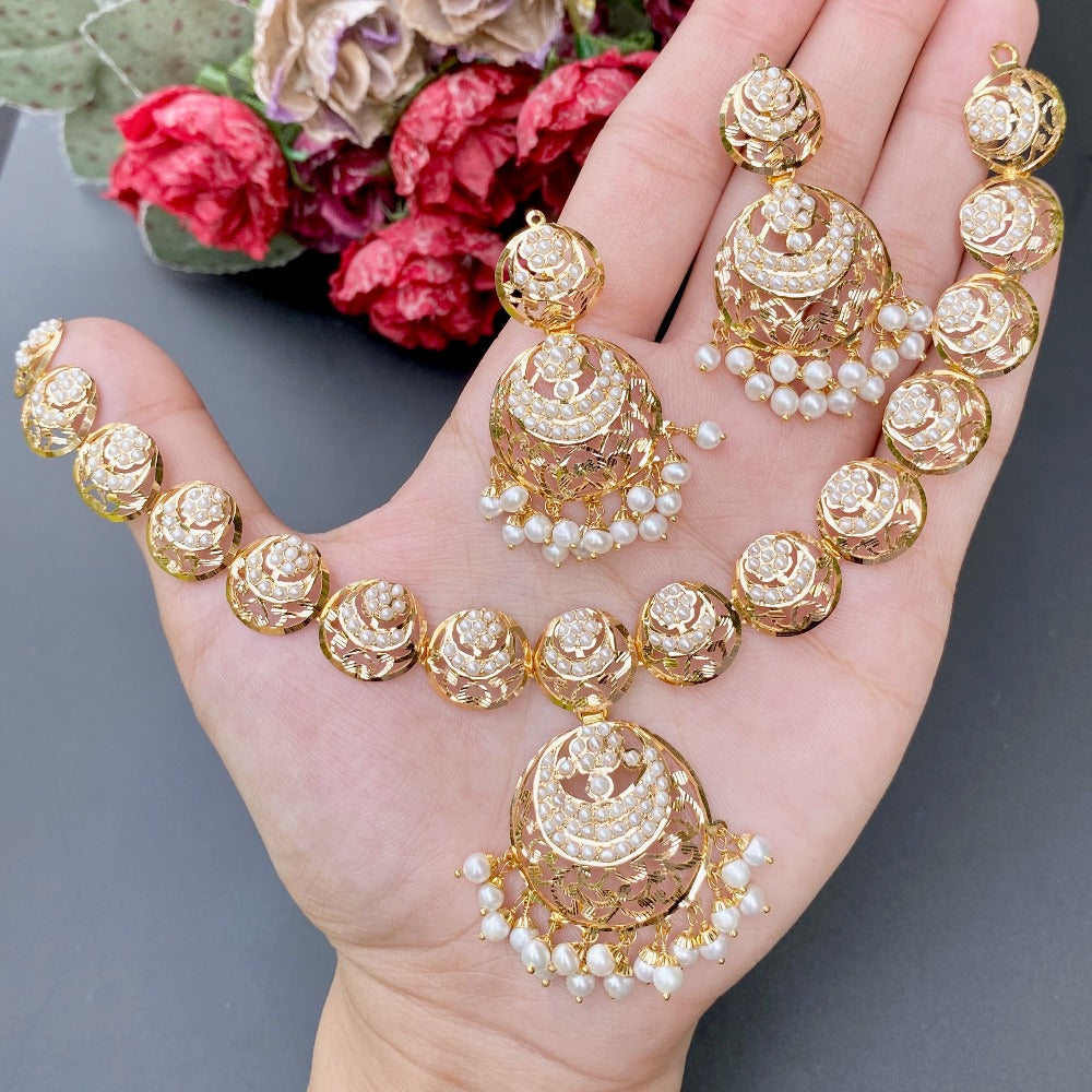22 carat gold necklace set under 2lacs
