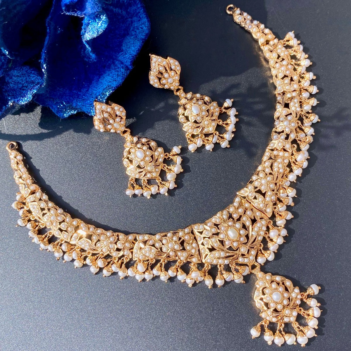 small pearl necklace set