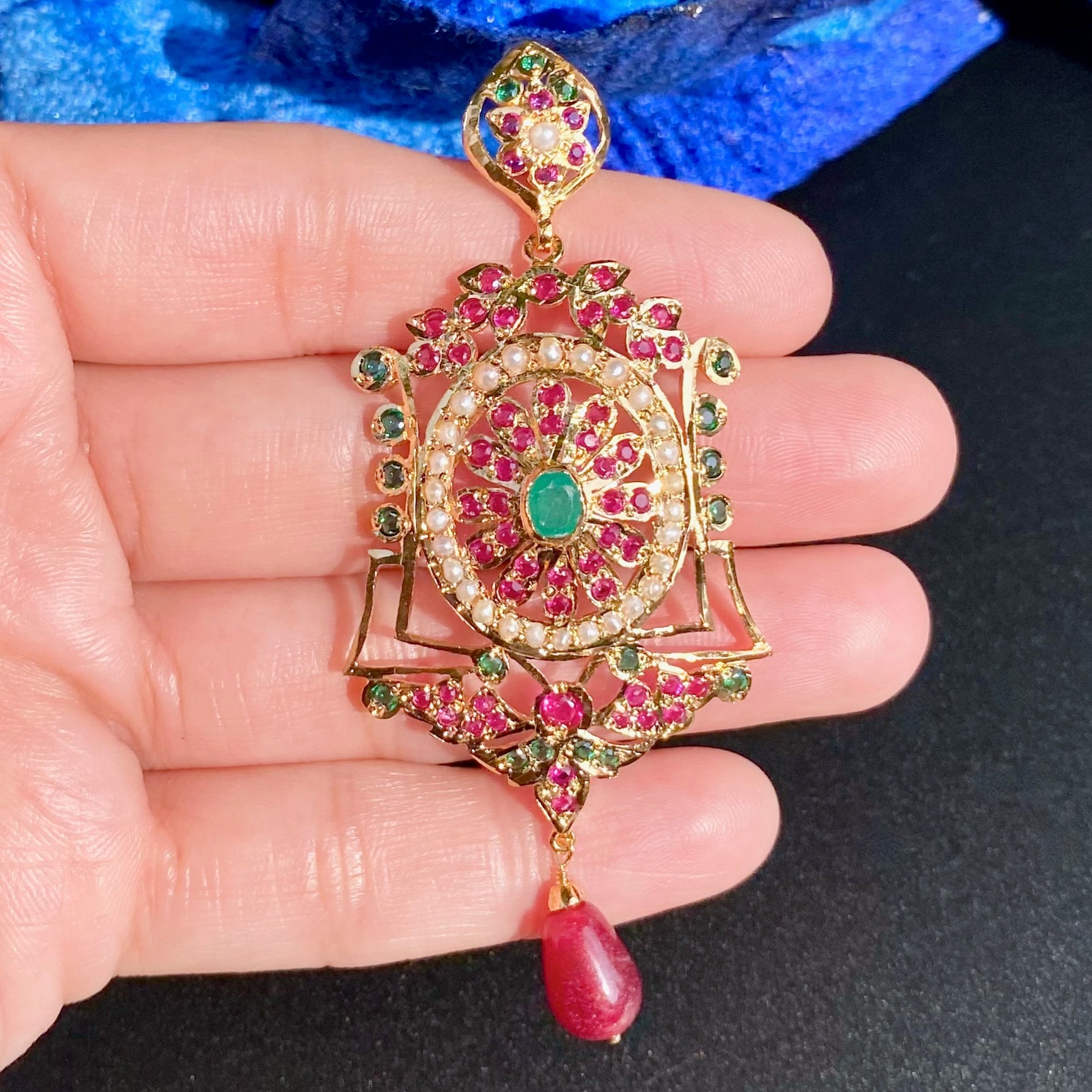 Exquisite Jadau Pendant Set | Gold Plated Artificial Jewlery Set BPS 012