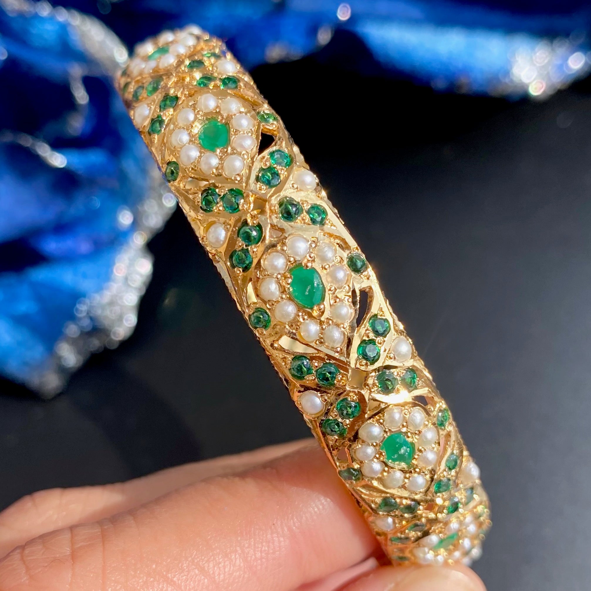 Jadau Kada in Emerald Green Color | Gold Plated on Silver Jewelry Online BG 163